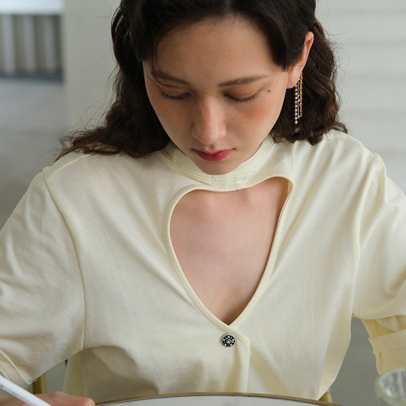 Vintage Pearl Brooch â€?Women's Decorative Accessory for Necklines