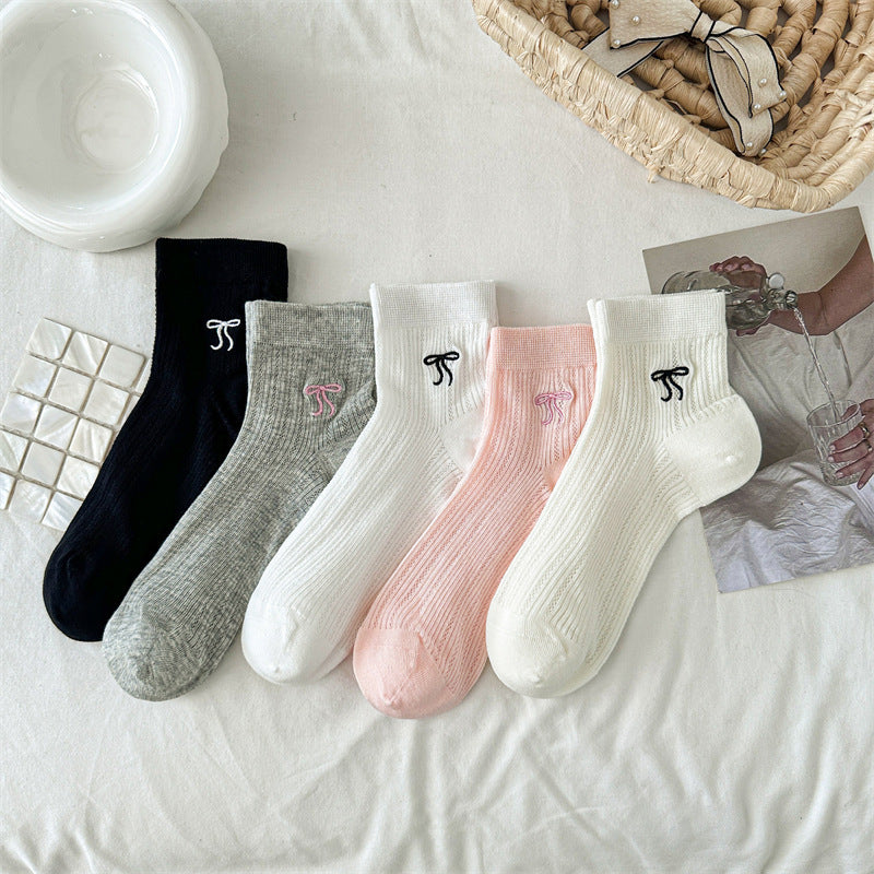 Feminine Bow Embroidered Short Thin Socks