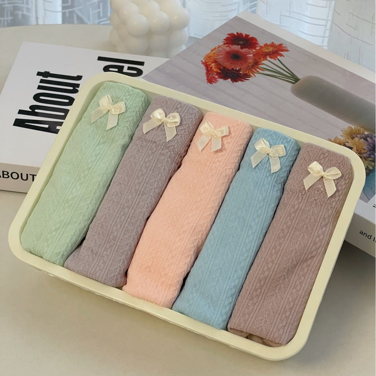 Women's 5-Piece Gift Box Bowknot Hip-lifting Briefs