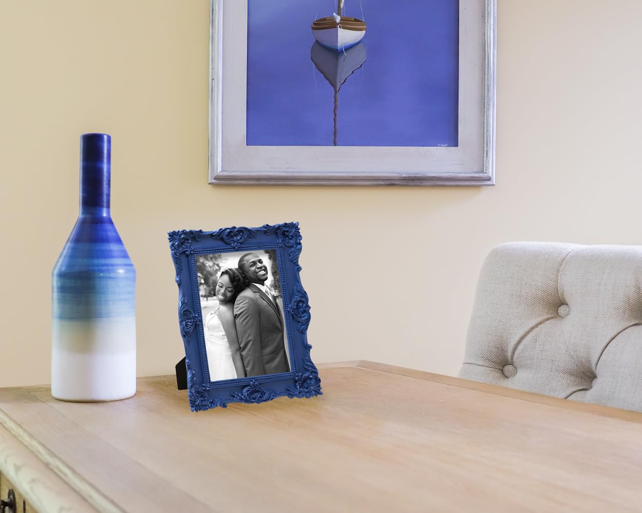 Resin Picture Frame â€?Handcrafted Floral Design with Easel for Tabletop and Wall Display