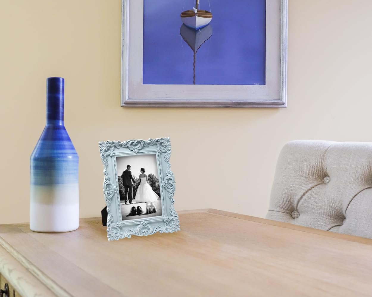 Resin Picture Frame â€?Handcrafted Floral Design with Easel for Tabletop and Wall Display