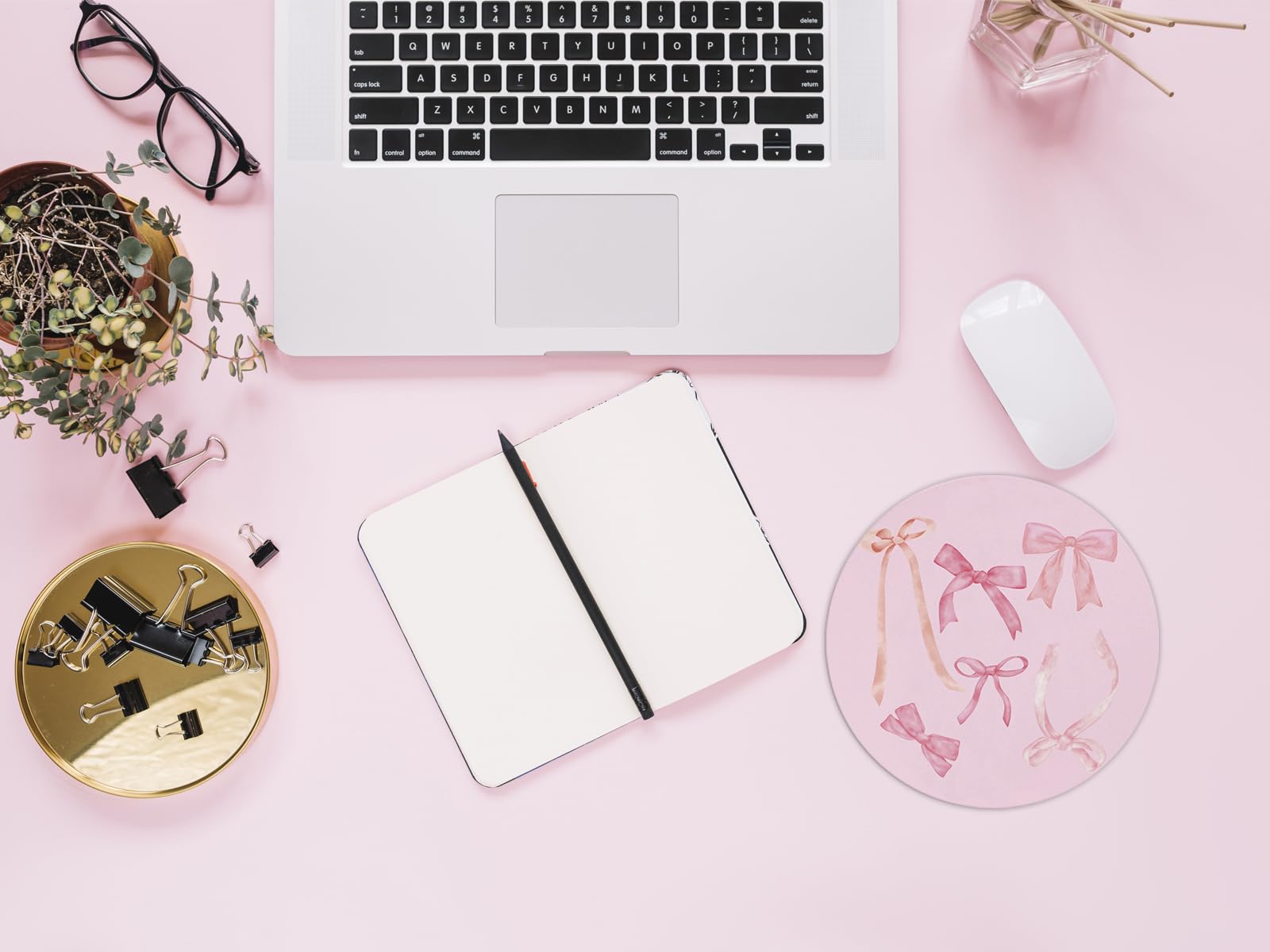 Coquette Pink Bow Mouse Pad, Non-Slip Rubber Base Mousepads for Office Desk Decor, 8.7 x 8.7 Inch