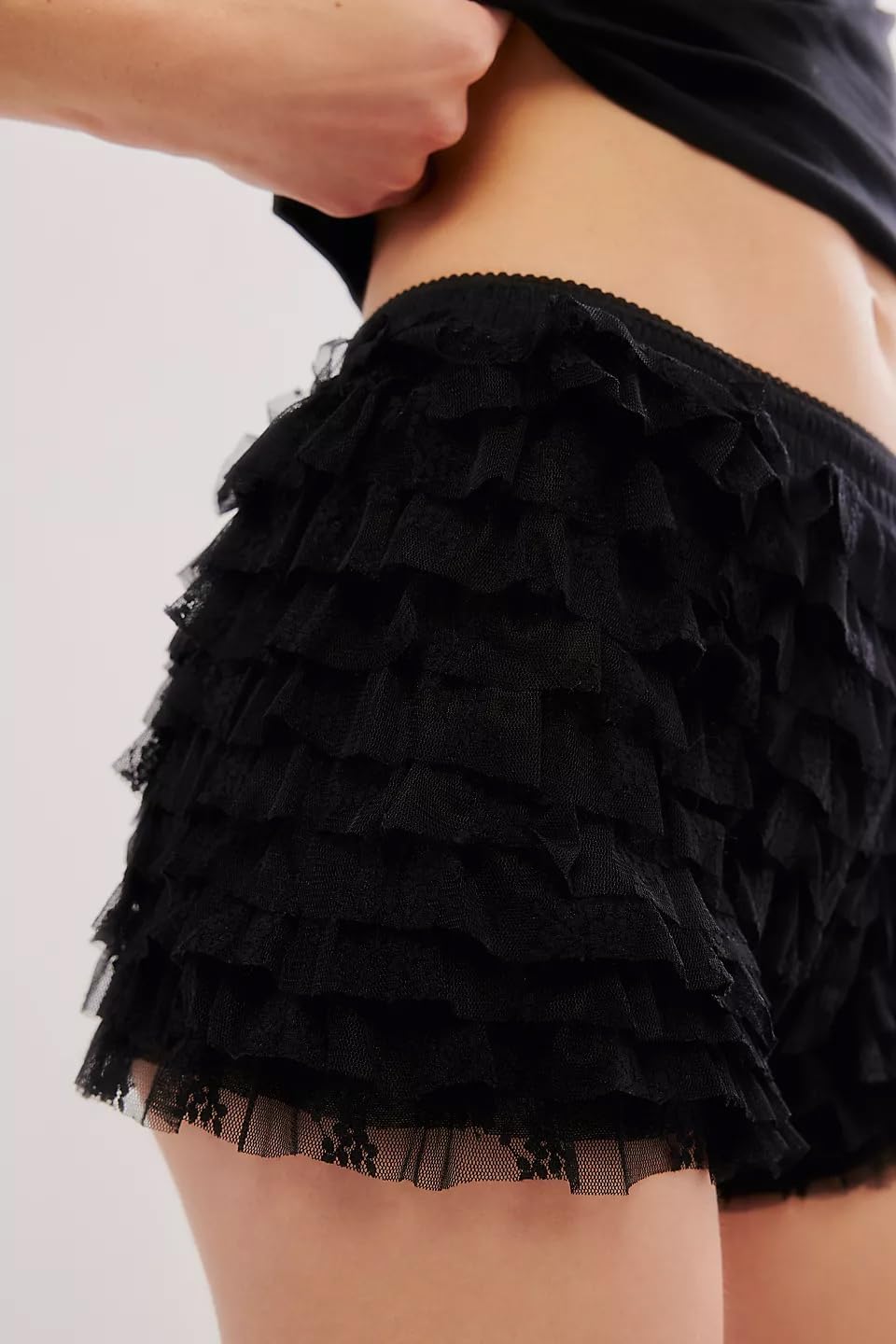 Women's Lolita Bloomers â€?Cute Ruffle Lace Pumpkin Shorts & Y2K Pettipants