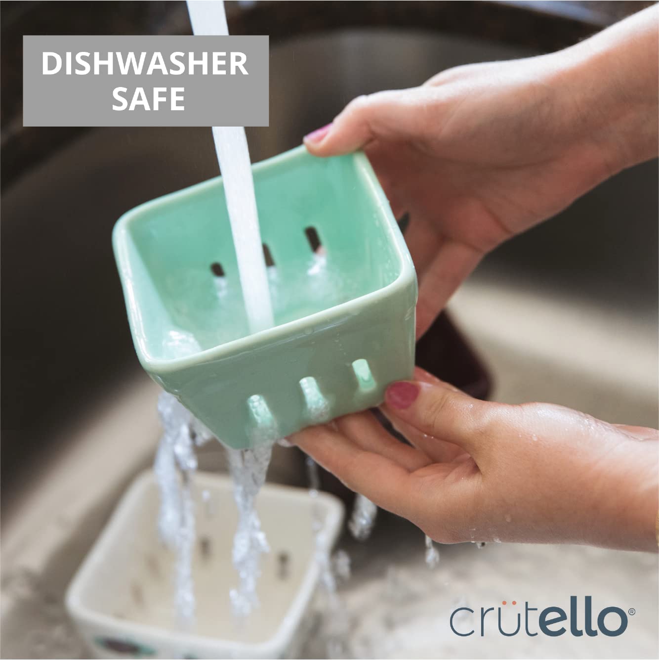 Ceramic Berry Basket, Standard Capacity, Fruit & Vegetables Set of 4 Berry Bowls, 2 Patterned, 2 Solid