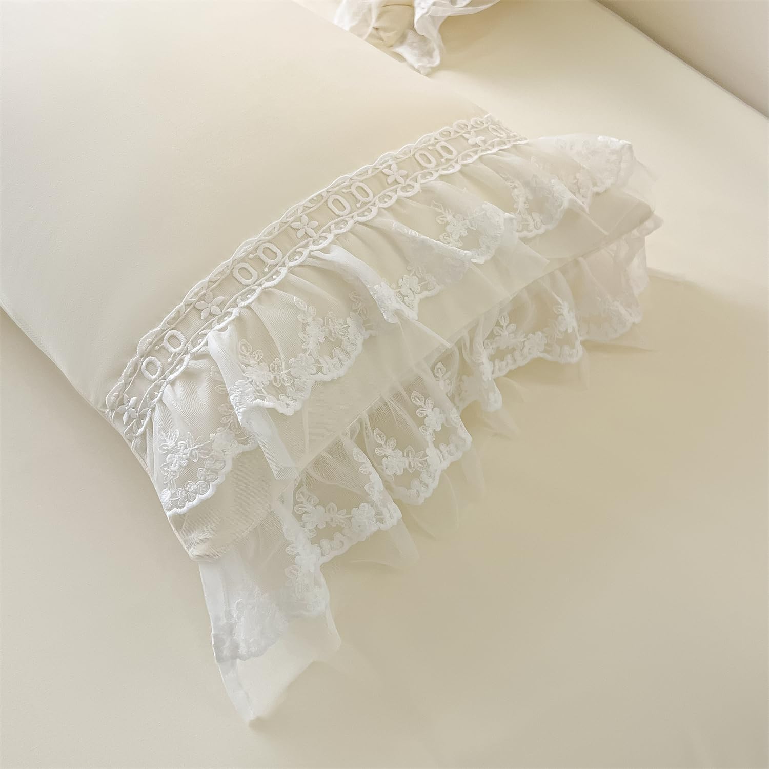 Chic Ruffle Lace Polyester Duvet Cover Set -Bedding-2 Piece Duvet Cover with Zipper Closure -Ultra Soft and Light Weight