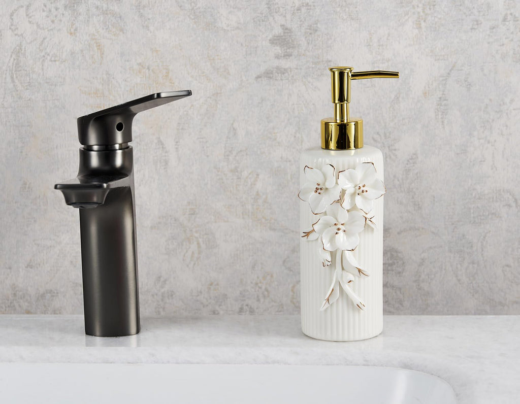 Handmade Ceramic Bow Soap Pump Dispenser Hand Lotion Liquid Dispenser Refillable for Kitchen and Bathroom Decorative
