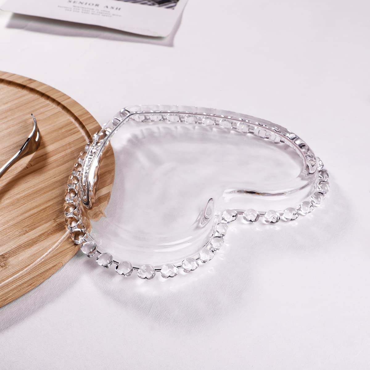 Clear Glass Dessert Plates with Heart Trim, Heart Shaped Glass Snack Tray Fruit Plate, 7-Inch 2pcs