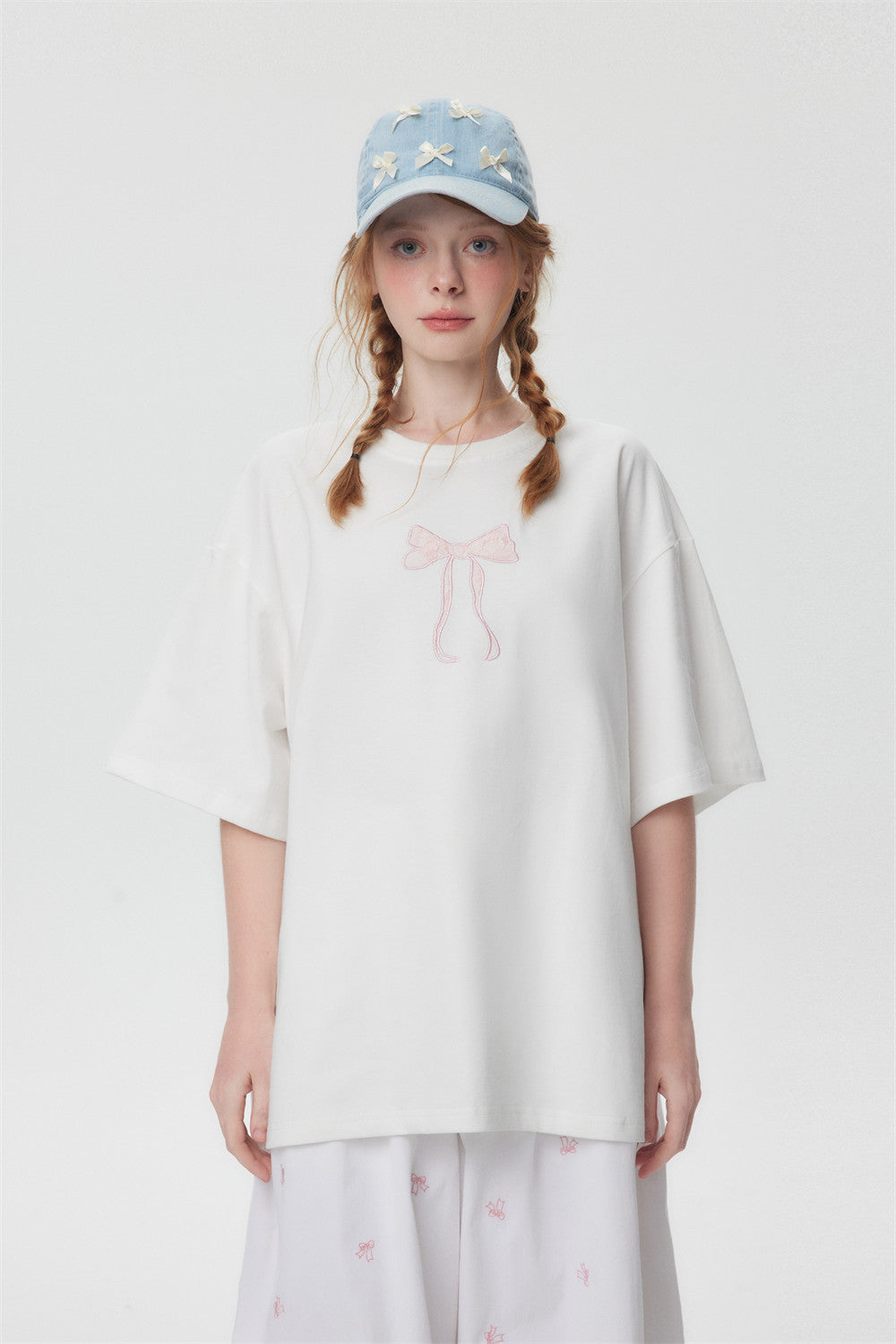 Women's Bow Embroidered Short-sleeved T-shirt