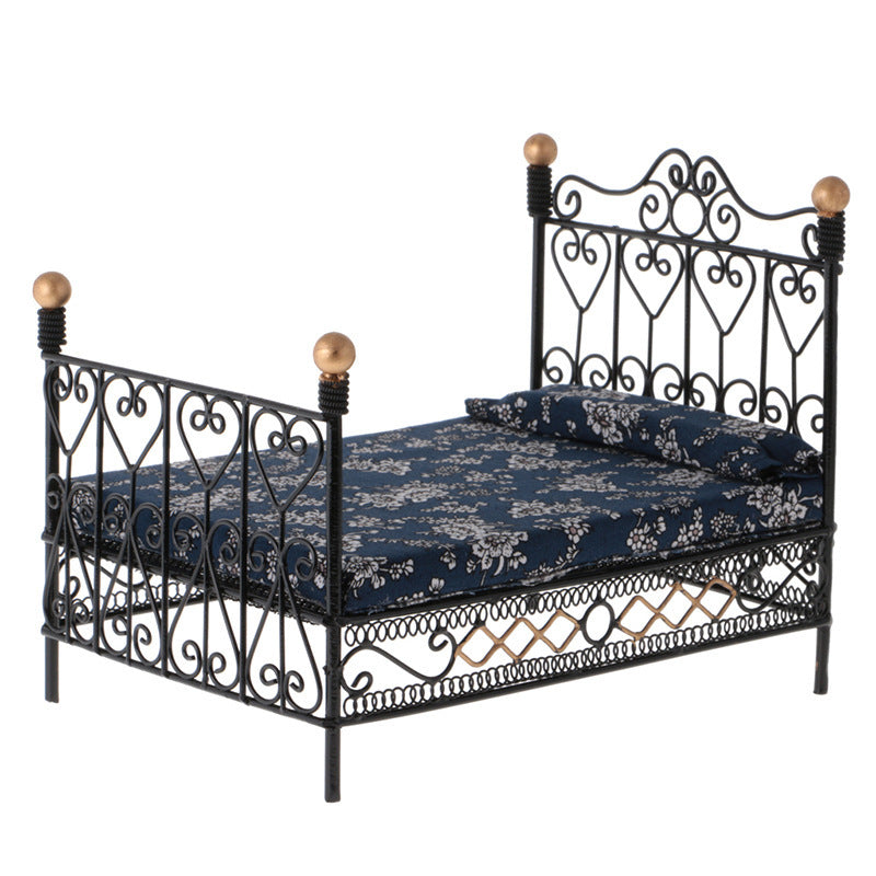 Model Wrought Iron Double Bed