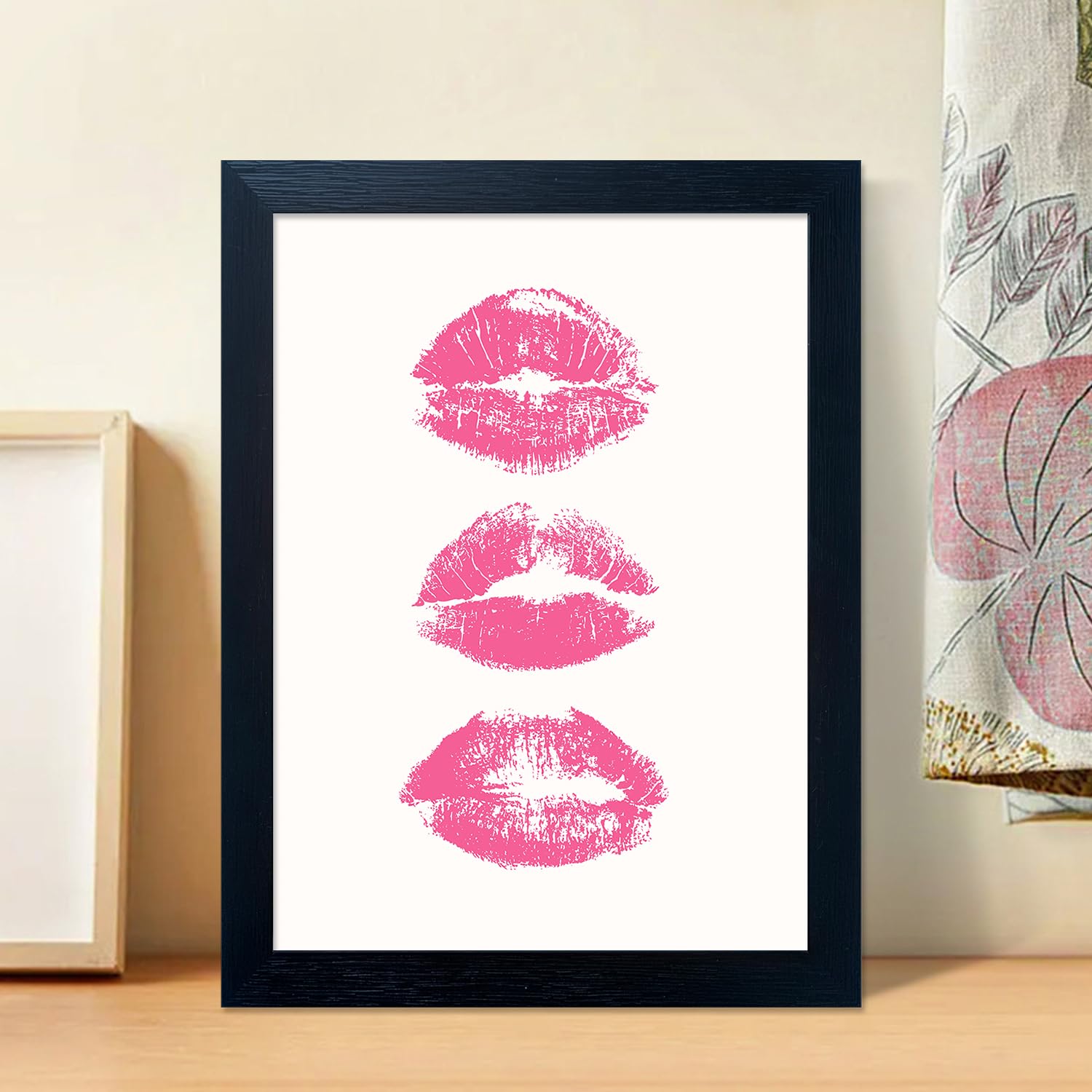Pink Makeup Room Wall Art Fashion Canvas Wall Art Beauty Room Decor Art Pink Lips Canvas Artwork Trendy Girly Wall Art Women Bedroom Bathroom Decor Print