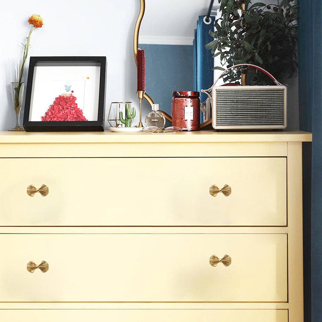 Gold Brass Small Bow Knobs Cute Dresser Drawer Handles Kitchen Cabinet Pulls Art Deco Single Hole Decorative Knobs Modern Furniture Hardware for Closet Cupboard