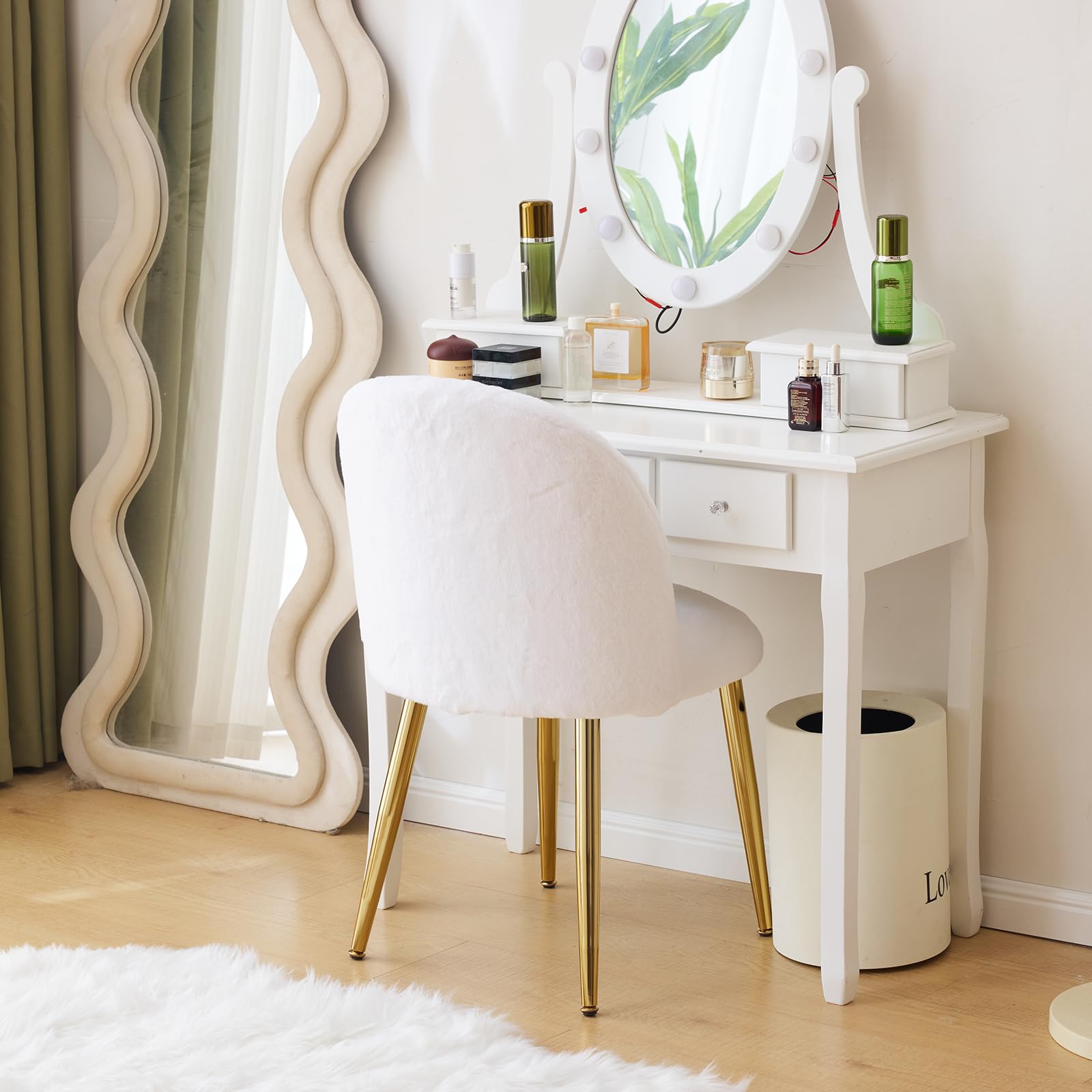 Cute, non-wheeled desk chair with backrest, fluffy cushion, cozy makeup chair with adjustable golden legs