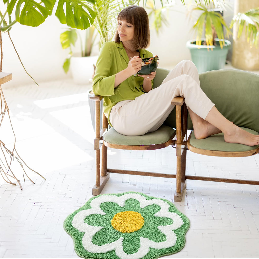 Cute Flower Bath Mat, Machine Washable Bath Rug, Ultra Soft and Fluffy Bathroom Mat, Small Round Non-Slip Water Absorbent Bath Mats for Bathroom Floor, Shower Room and Bathtub