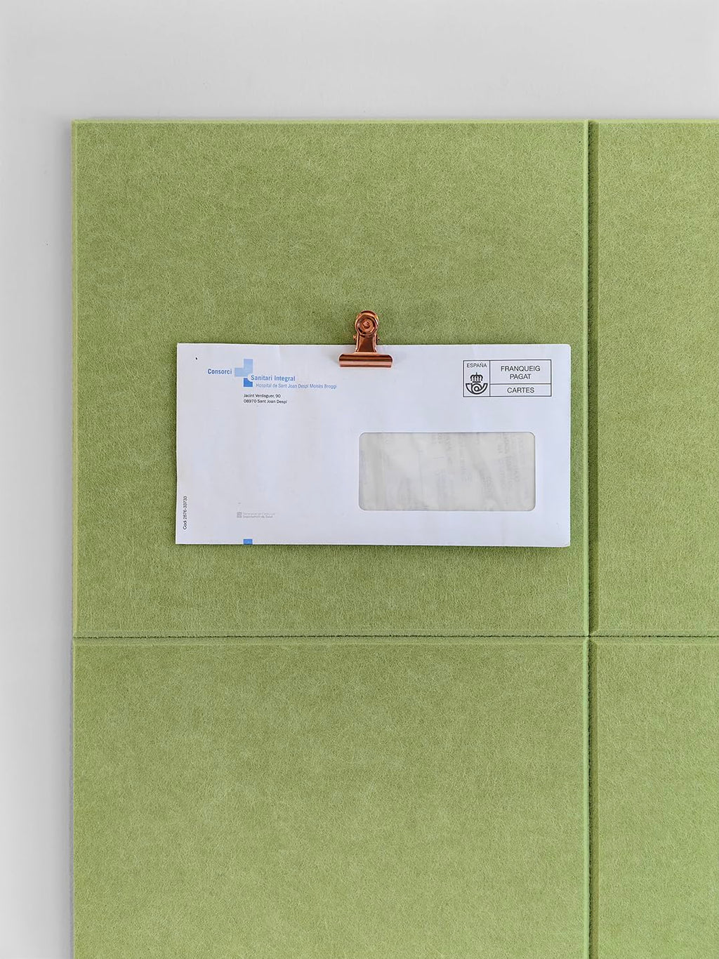 Large Cork Board Alternative - Felt Wall Tiles with Safe Removable Adhesive Tabs, Cork Wall Tiles Cork Board 47"x35" 12 Pack