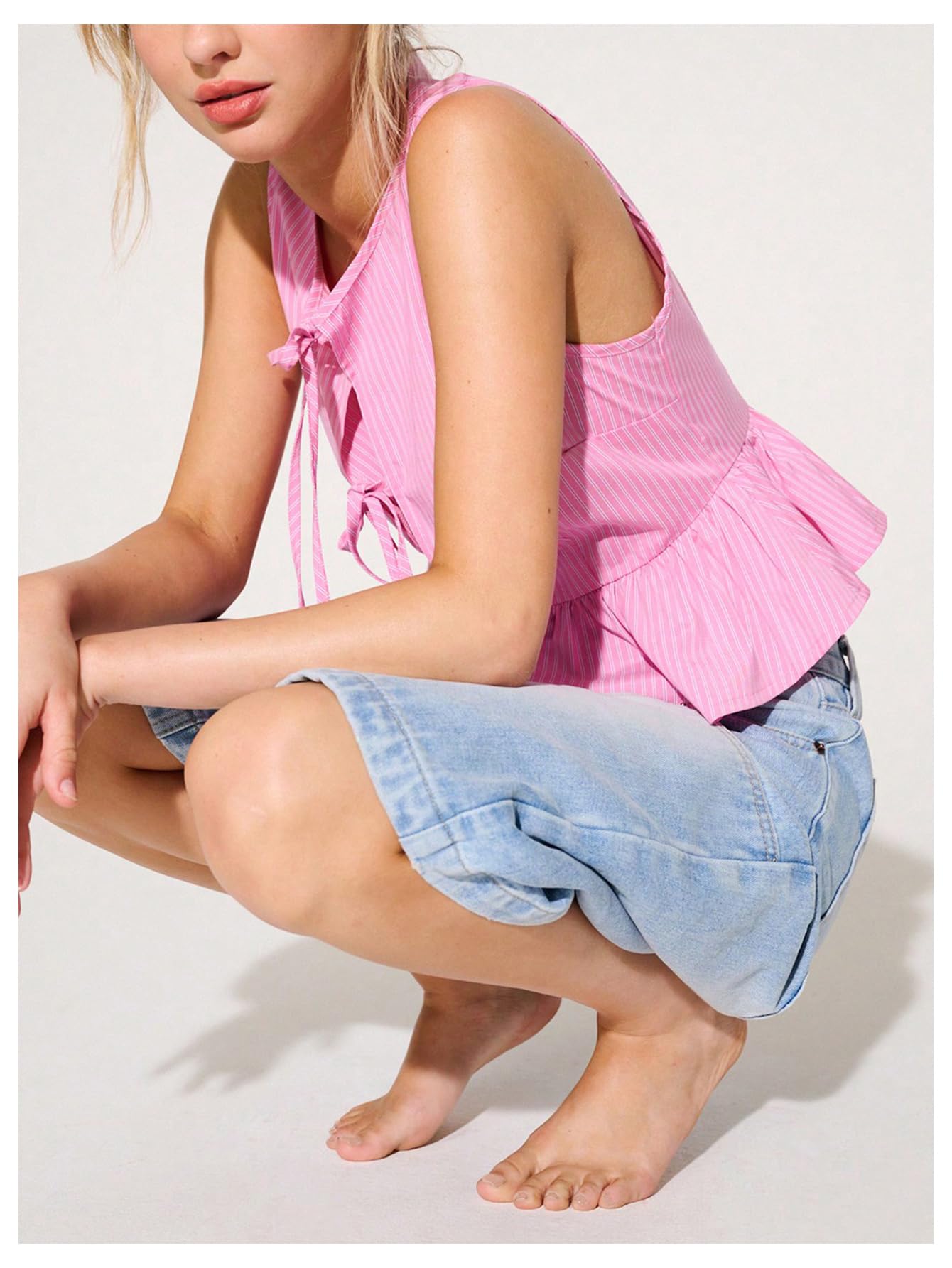 Women's Striped Print Tie Front Tops Sleeveless Ruffle Hem Vest Blouse Top