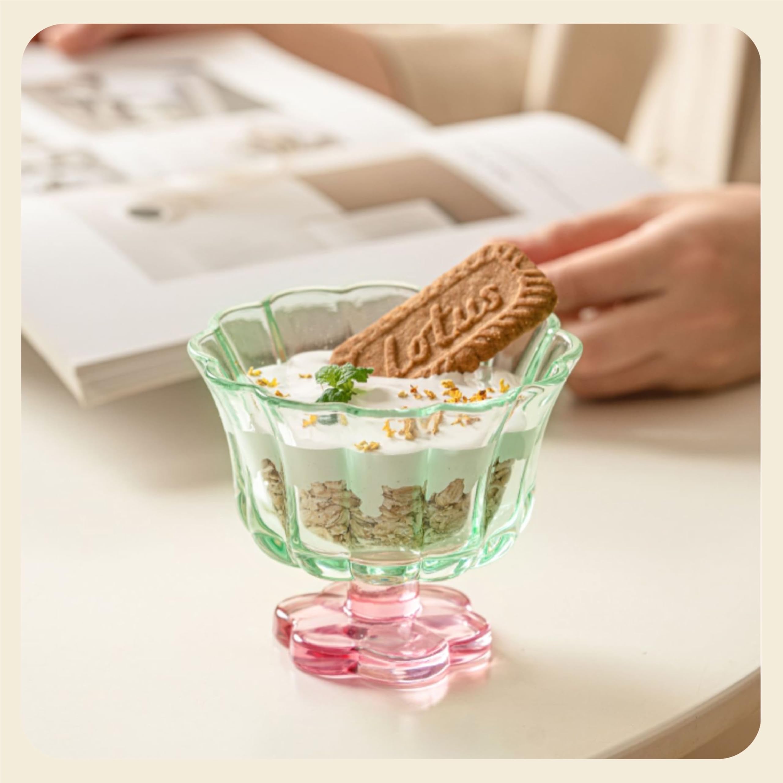 Set of 2 Glass Dessert Bowls â€?Cherry & Mint Color Contrast with Heavy Base