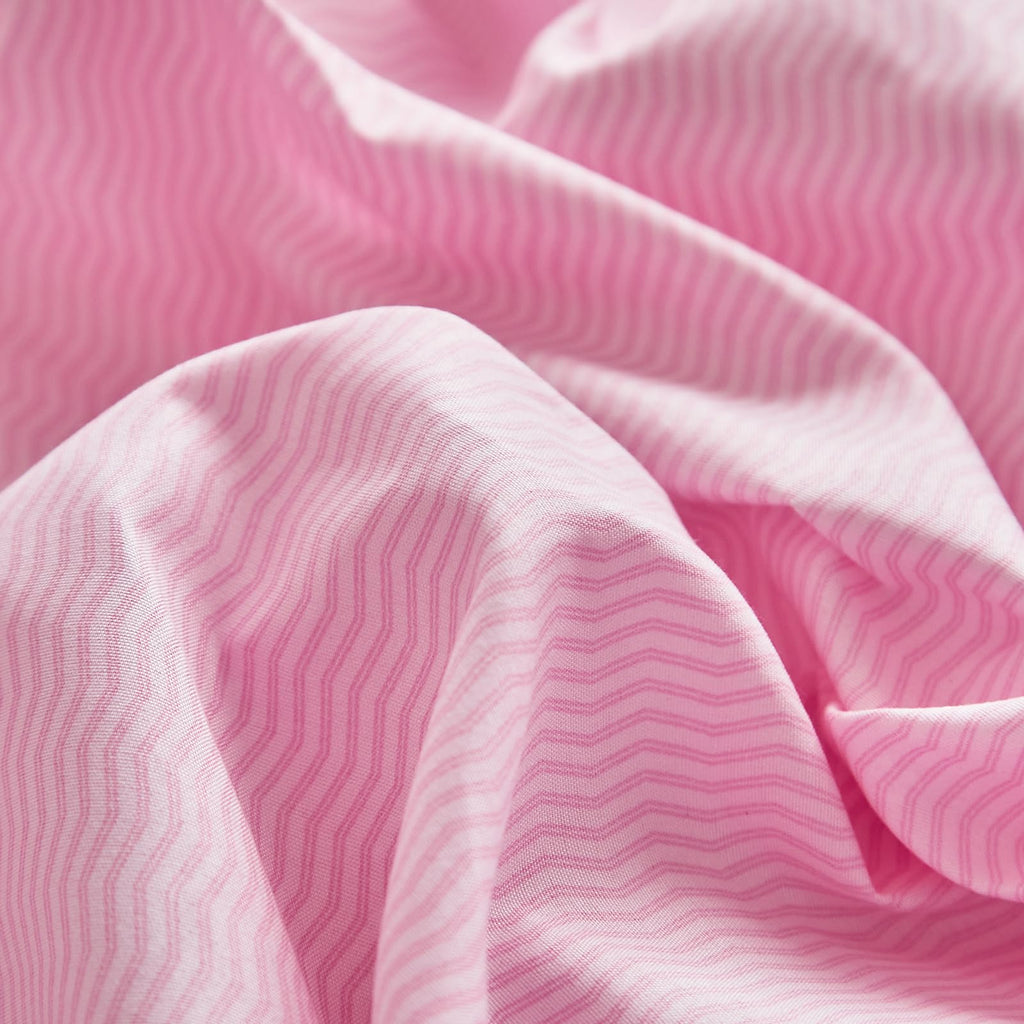 Flower Comforter Sheet Set White Bed in a Bag 7 Pieces Size Pink Floral Microfiber Bedding Set (1 Comforter 2 Pillow Shams 1 Flat Sheet 1 Fitted Sheet 2 Pillowcases)