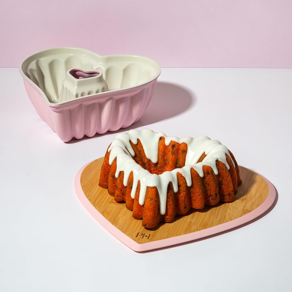 Paris Hilton 9-Inch Heart-Shaped Fluted Cake Pan, Cast Aluminum with Ceramic Nonstick Coating, Dishwasher Safe, Pink
