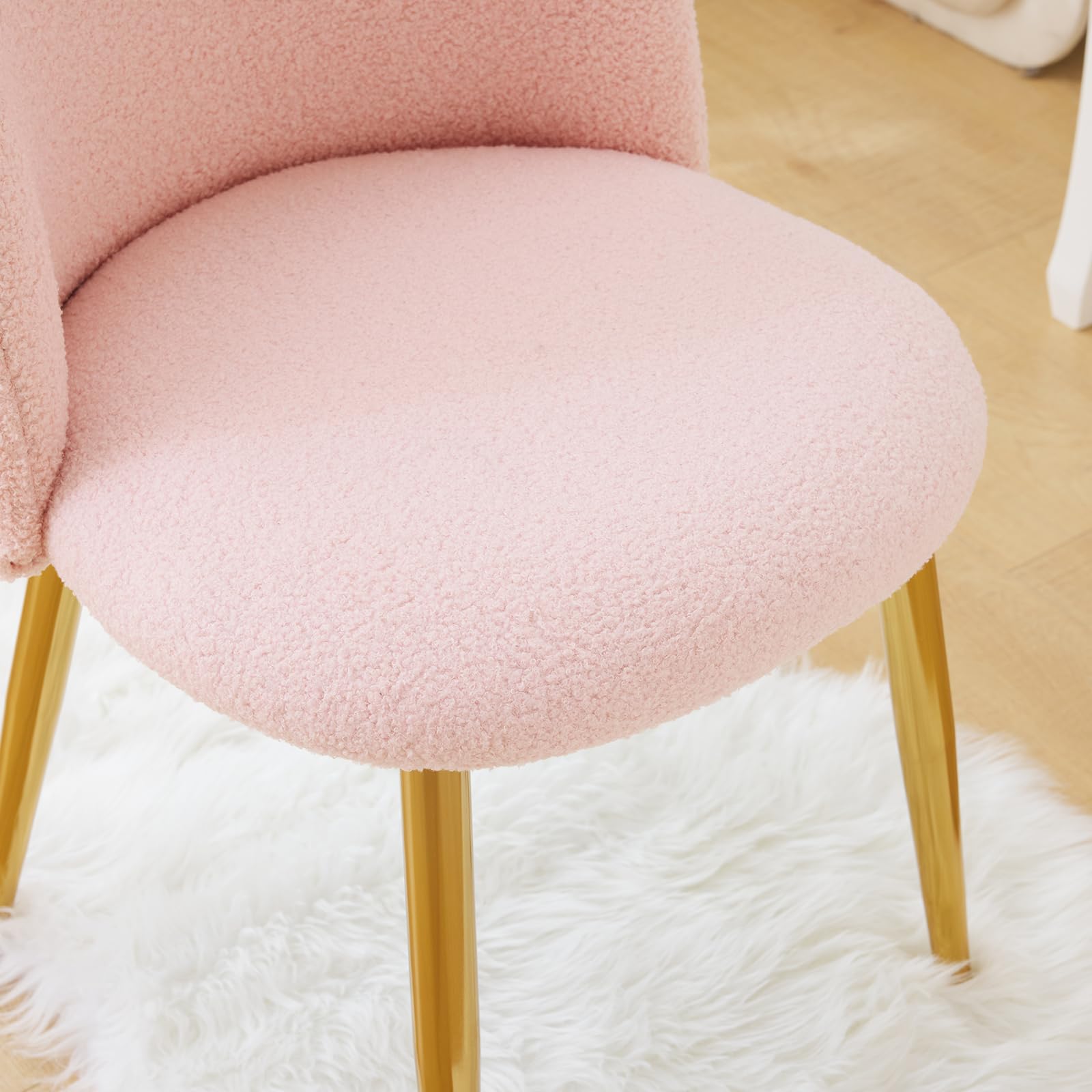 Cute, non-wheeled desk chair with backrest, fluffy cushion, cozy makeup chair with adjustable golden legs