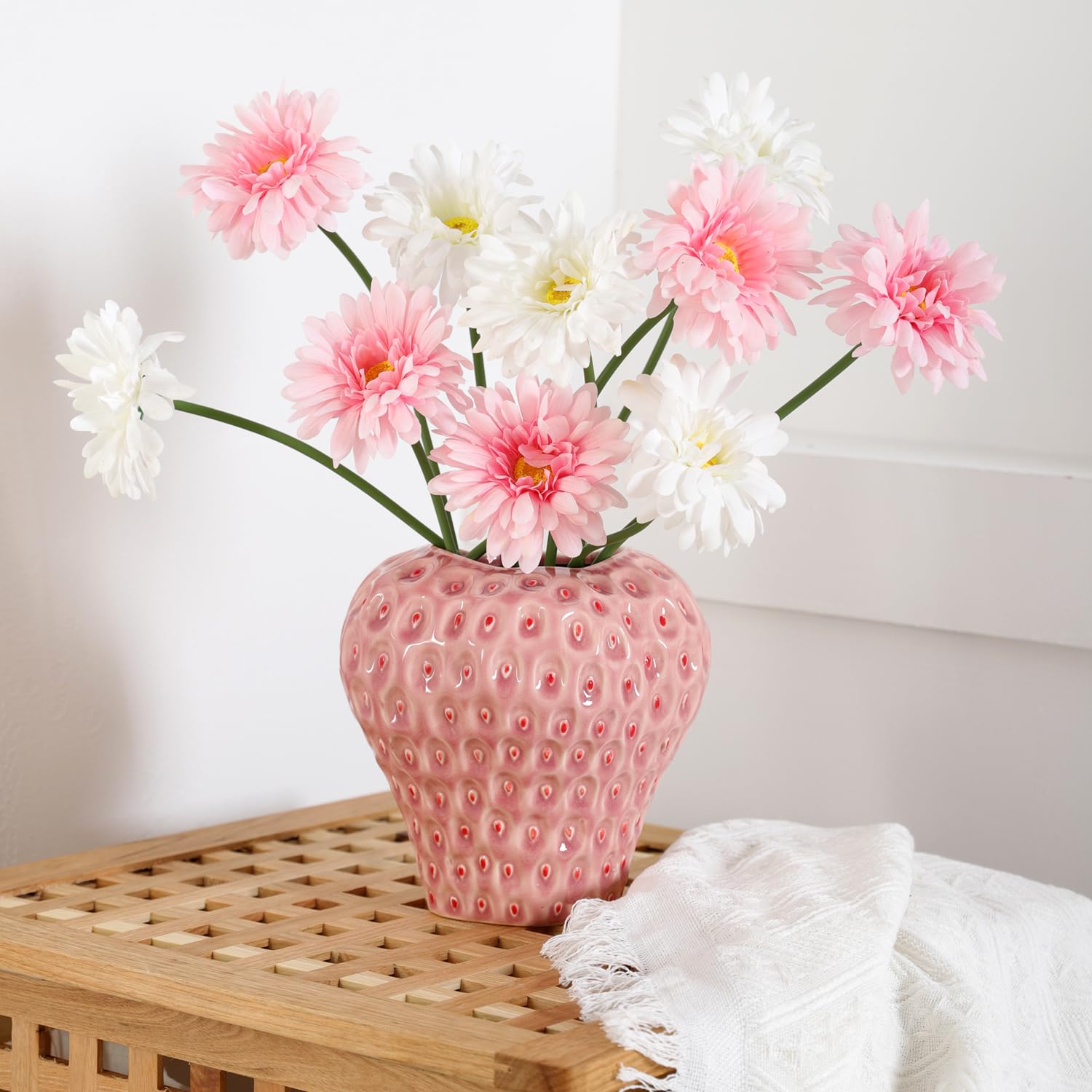 Strawberry Ceramic Flower Vase, Decorative Cute Ornament Vase for Aesthetic Decor Flower Arrangement, Unique for Colorful Modern Vintage Decor Centerpiece, 5inch