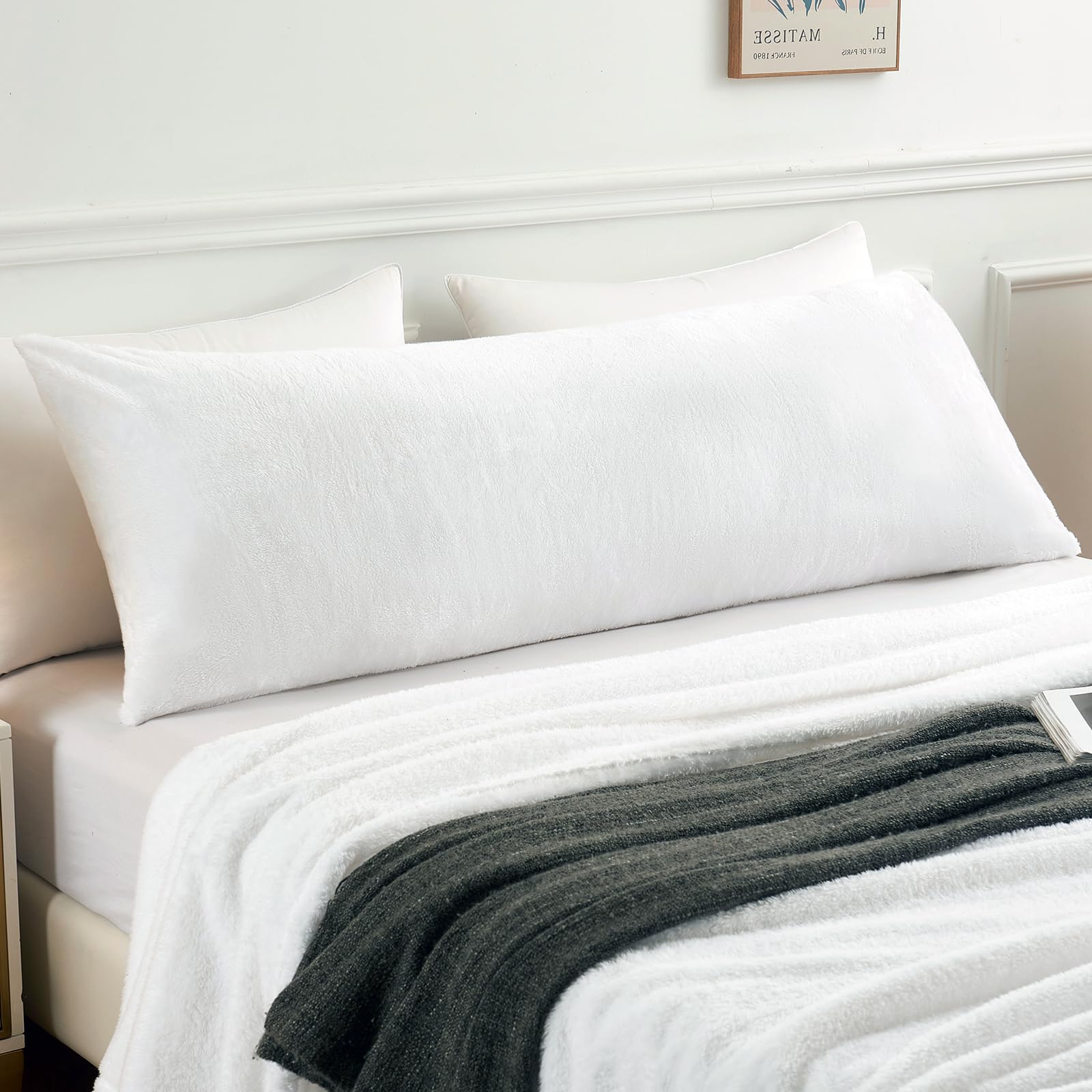 Faux Fur Pillow Cases Set of 2, Luxury Ultra Soft Fuzzy Pillowcases, Fluffy Plush Velvet Pillow Covers with Zipper, Cozy Warmth and No Shedding