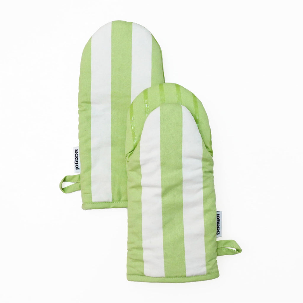 Modern and Cute Cotton Kitchen Mittens with Non-Slip Silicone Grips and Hanging Loops