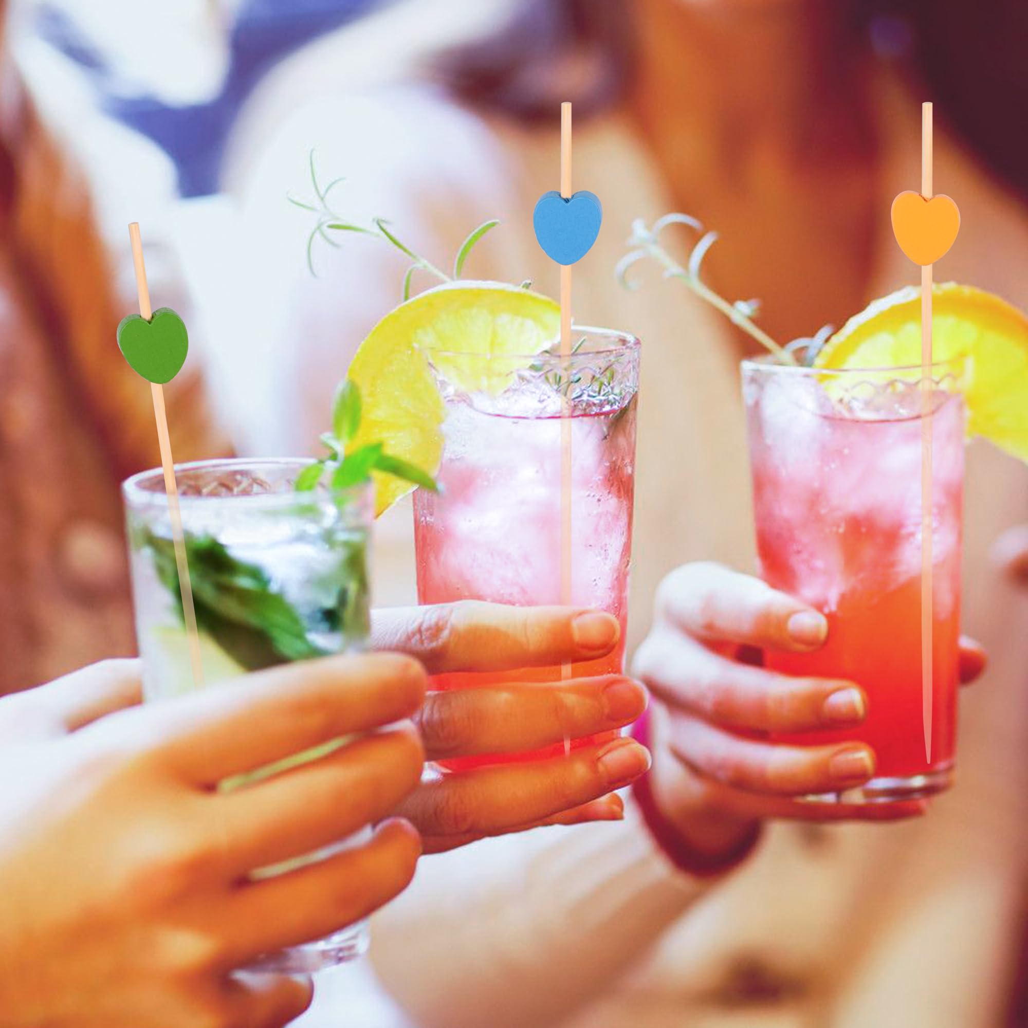 Heart-Shaped Bamboo Cocktail Picks â€?Natural Toothpicks for Appetizers, Fruit, Desserts & Sandwiches 100-Pack