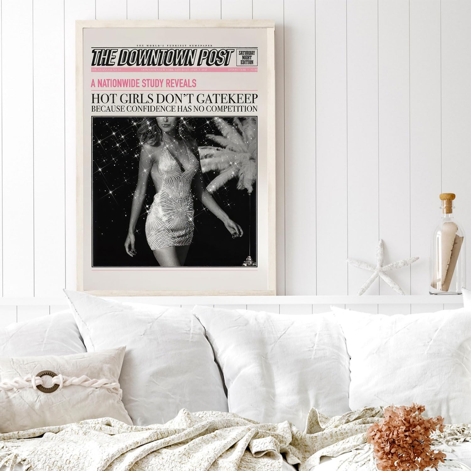 Vintage Pink Canvas Wall Art Set of 3 Funky Hot Girl Pictures Wall Decor