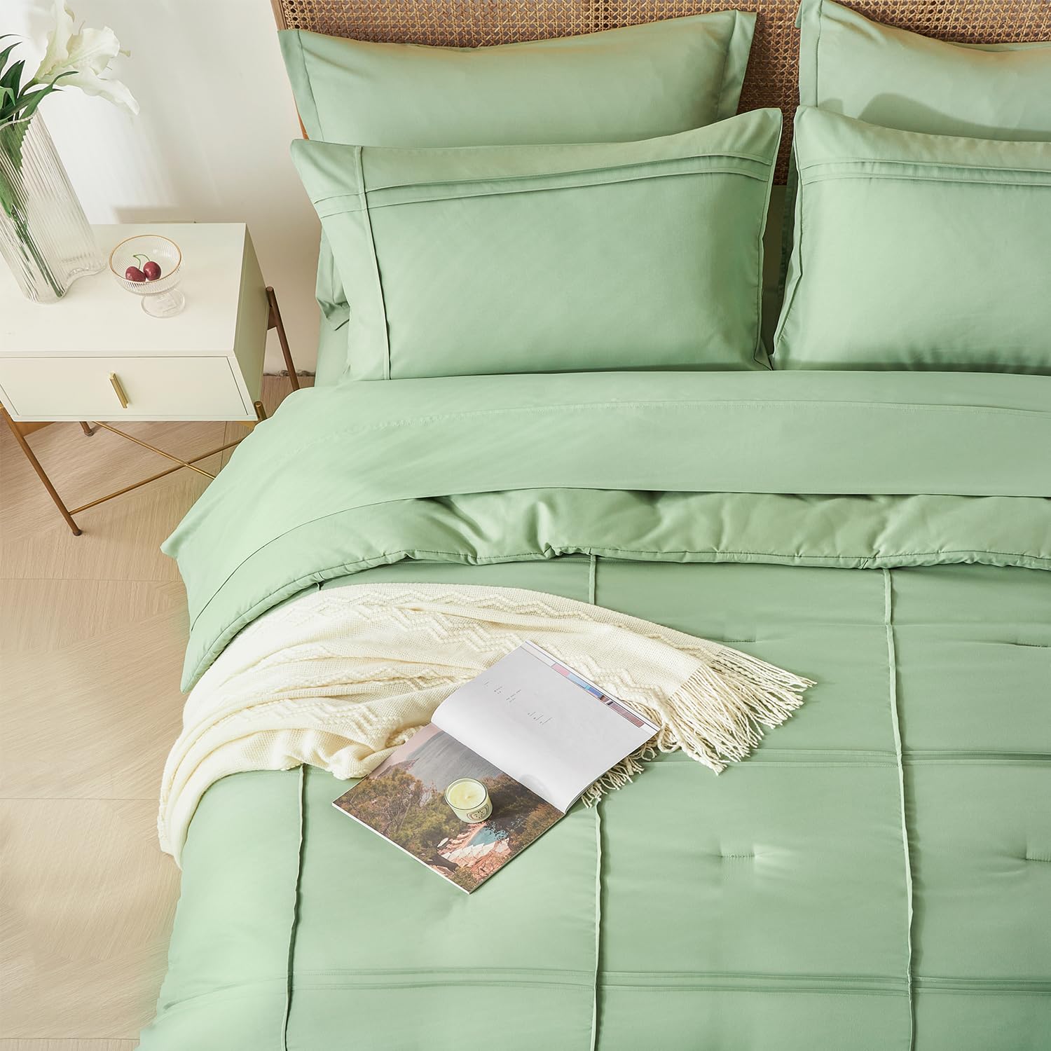 Comforter Set 7 Piece Bed in a Bag, Grid Pinch Pleat Bedding Set, Striped Textured Soft Microfiber Comforter with Sheet Set