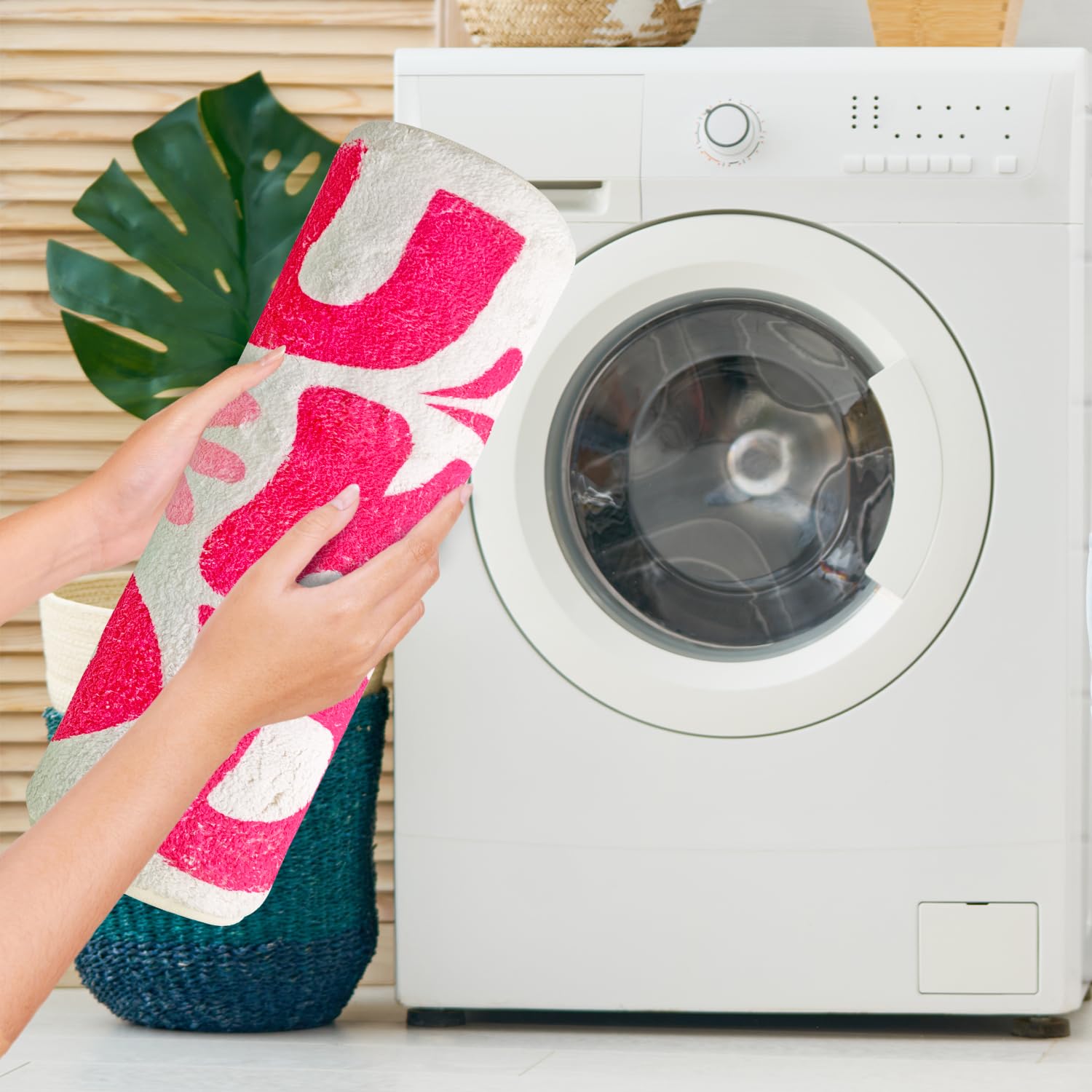 You Look Good Bath Mat Cute Bow Funny Bathroom Rug, Soft Absorbent Water Non Slip, Superior Washable Microfiber Cool Shower Preppy Decor Rug (21"x25")