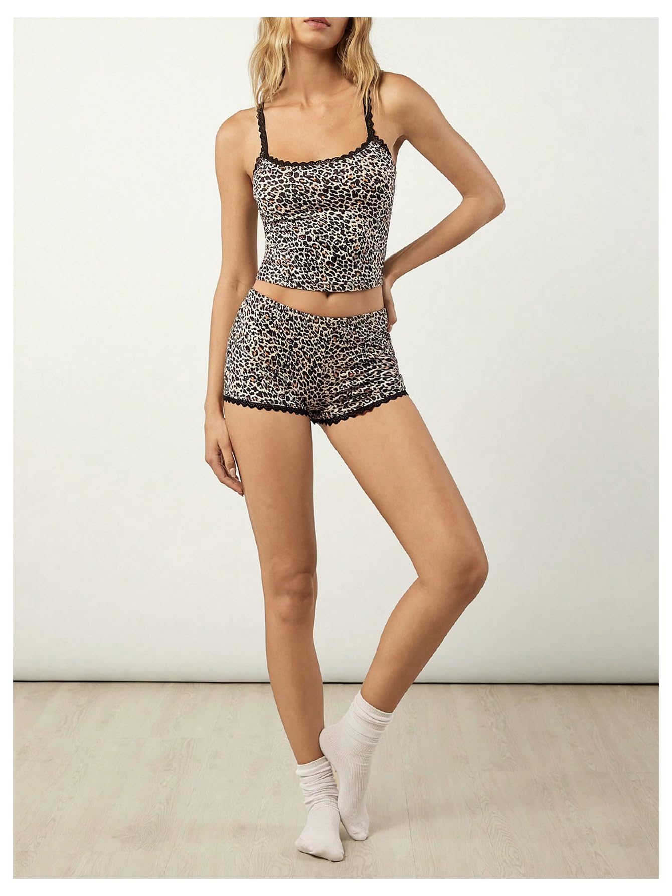 Women's 2 Piece Pajama Set Y2K Leopard Print Lace Trim Cami Crop Top and Shorts Sleepwear Set Cheetah Pjs Loungewear