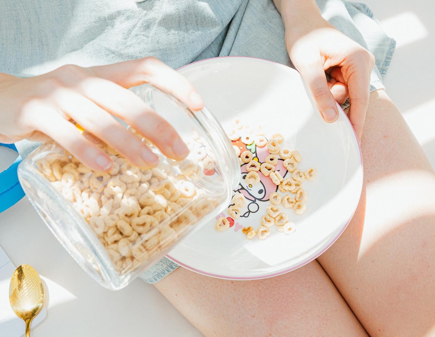 Sanrio My Melody Cupcake 9-Inch Large Ceramic Coupe Dinner Bowl For Serving Pasta, Salad, Cereal
