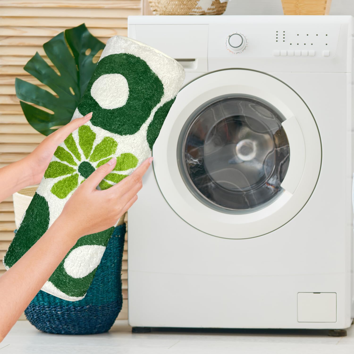 You Look Good Bath Mat Flower Bathroom Rug, Soft Absorbent Water Non Slip Rug, Superior Washable Microfiber (21"x25")