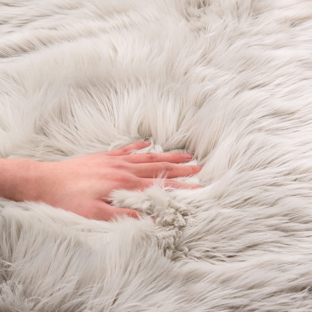 Ultra Soft Faux Fluffy/Fuzzy Shaggy Area Rug - Fur Chair Cover Seat Pad