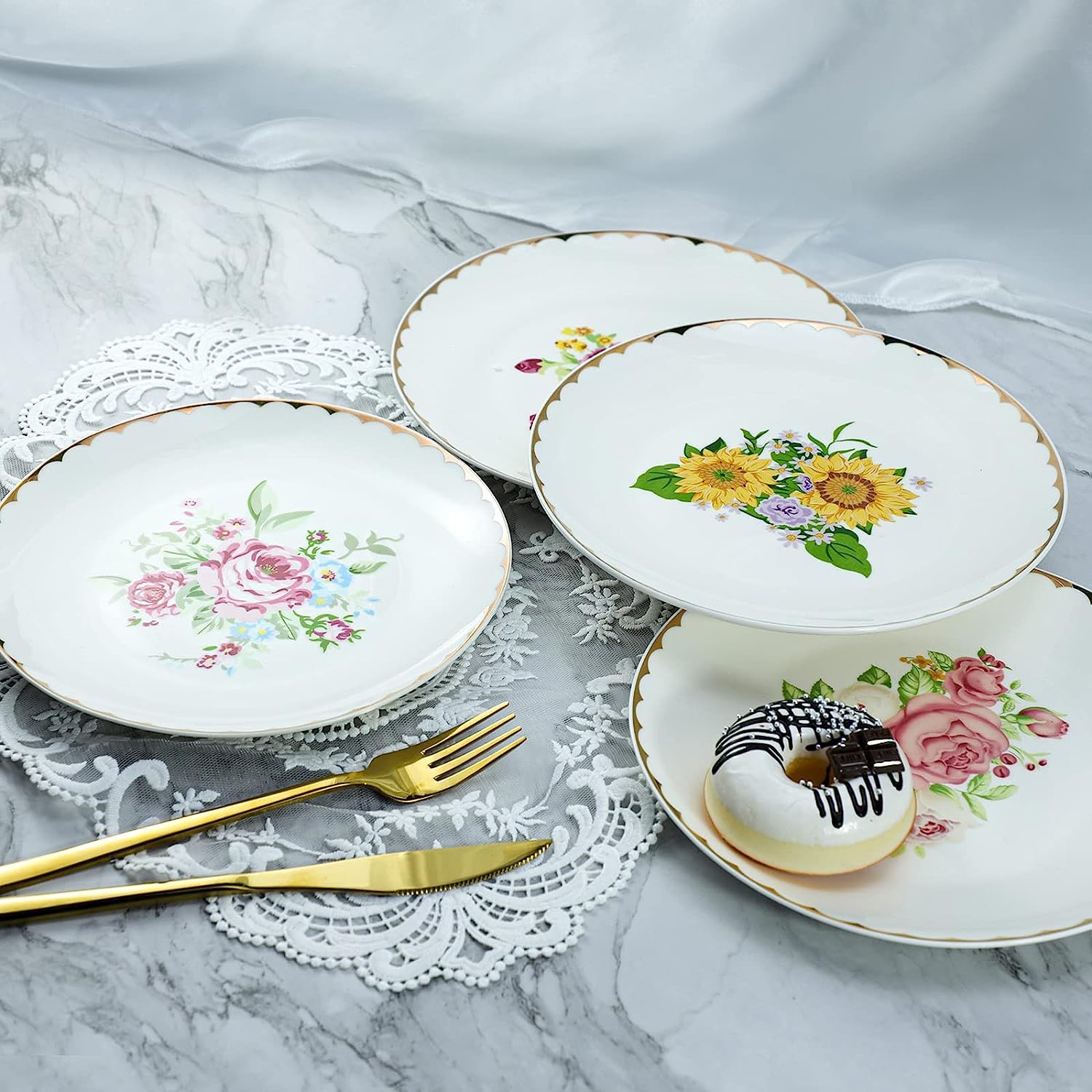 Vintage Floral Flowers Pattern Ceramic Plates, Set of 4