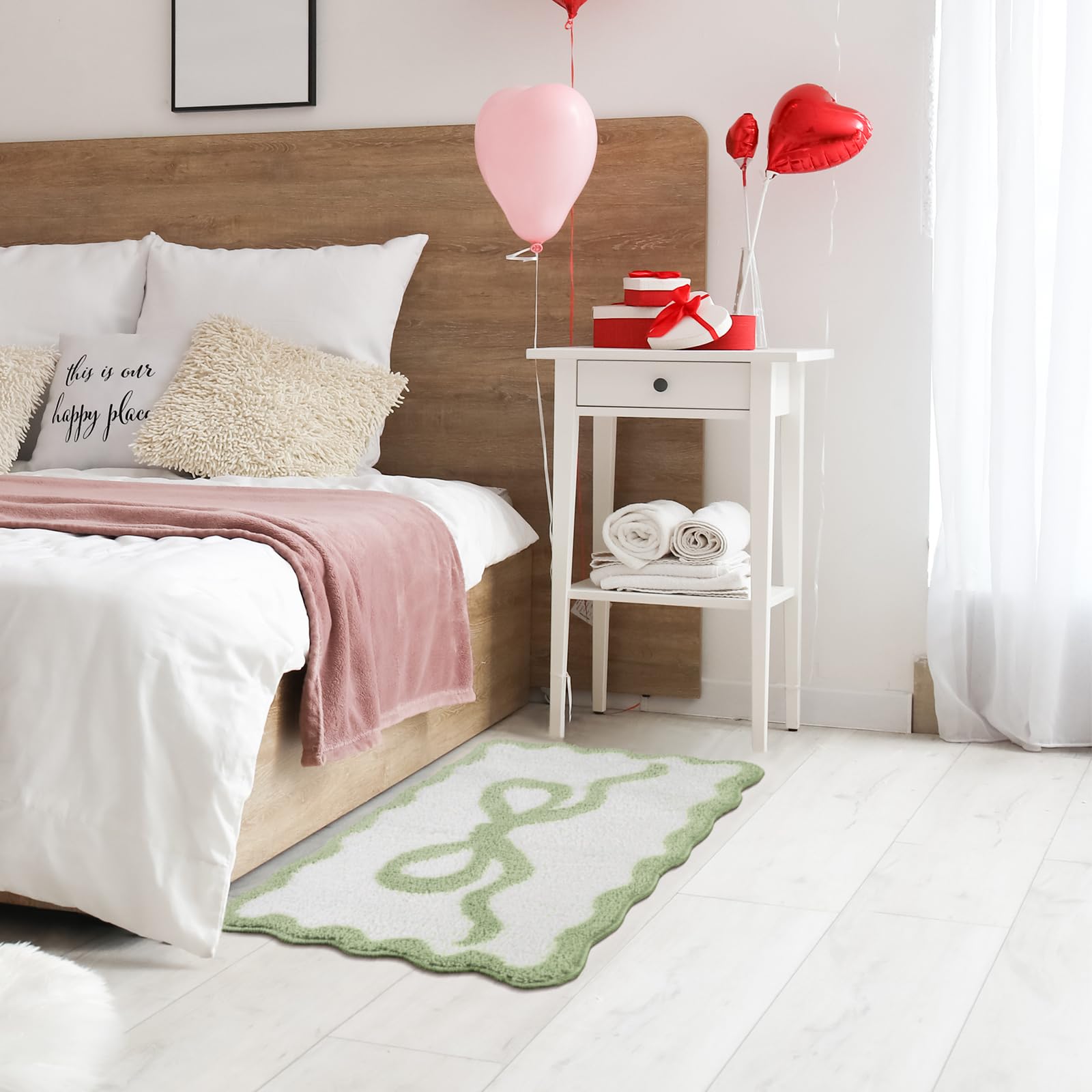 Scalloped Bow Bathroom Mat Non Slip Coquette Bow Rug Cute Aesthetic Scallop Carpet Preppy Room Decor Microfiber Absorbent Bath Rug for Bathroom Bathtub Shower Bedroom(Black,16" X 24")