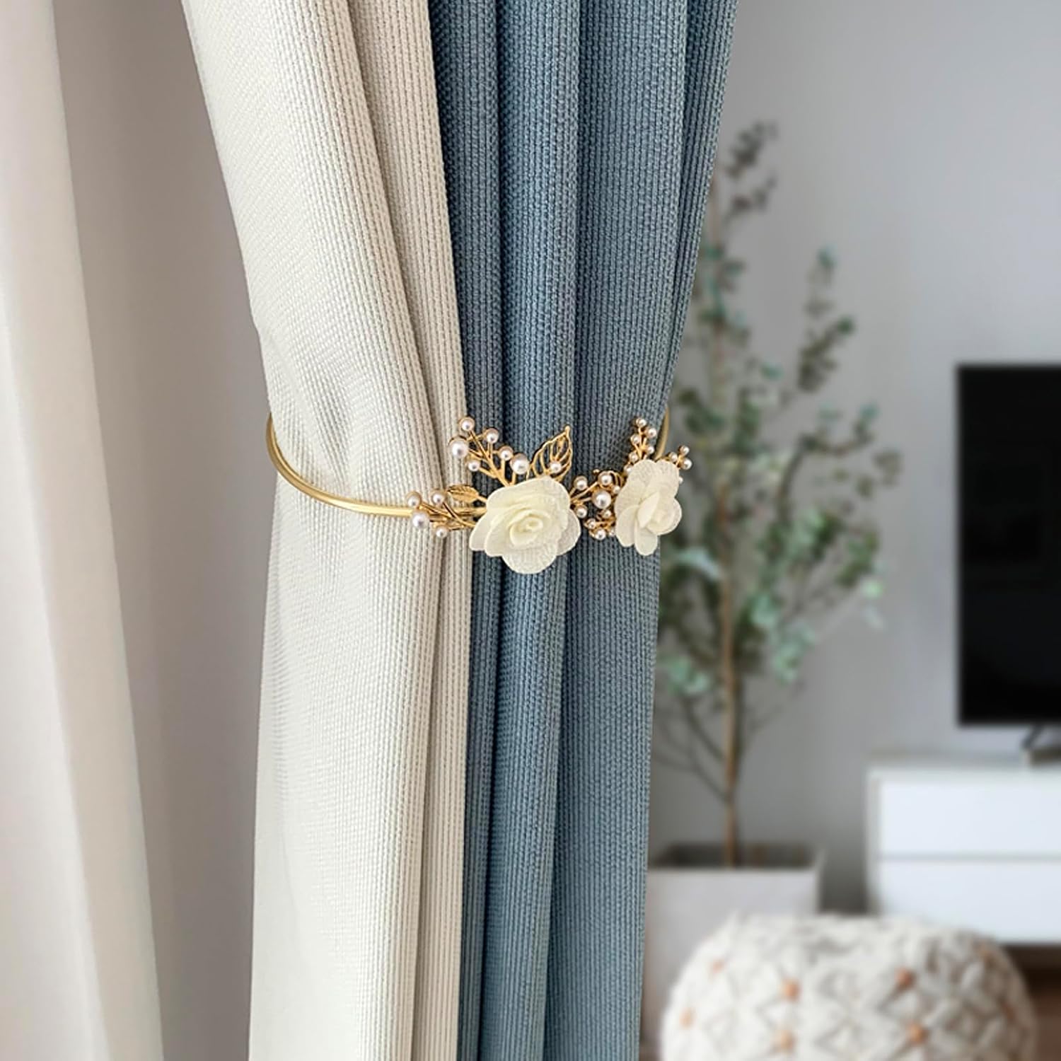 Modern 2PCS/Set Light Luxury Soft Alloy Curtain Buckle Three-Dimensional Flower Imitation Pearl Decoration