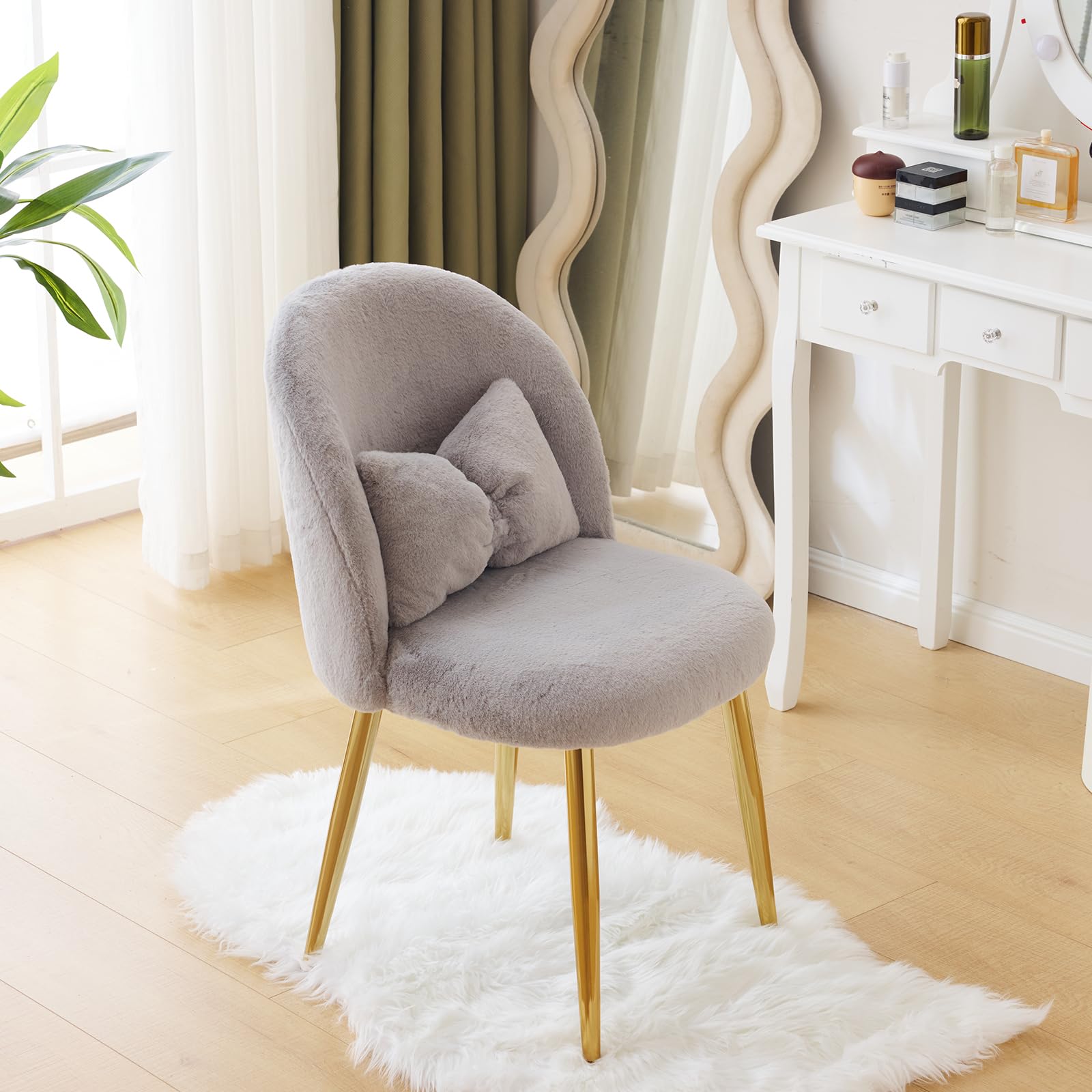 Cute, non-wheeled desk chair with backrest, fluffy cushion, cozy makeup chair with adjustable golden legs