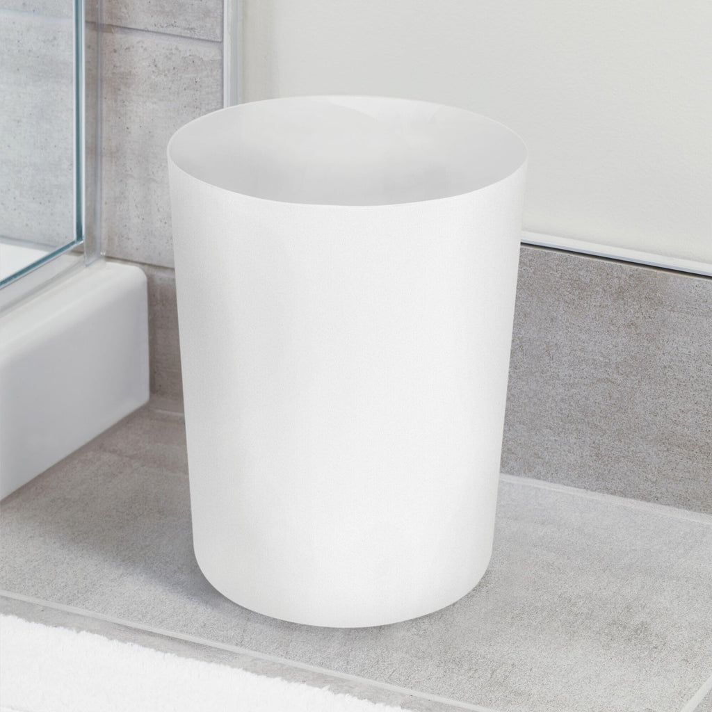 Round Plastic Trash Can 7.64" x 10"