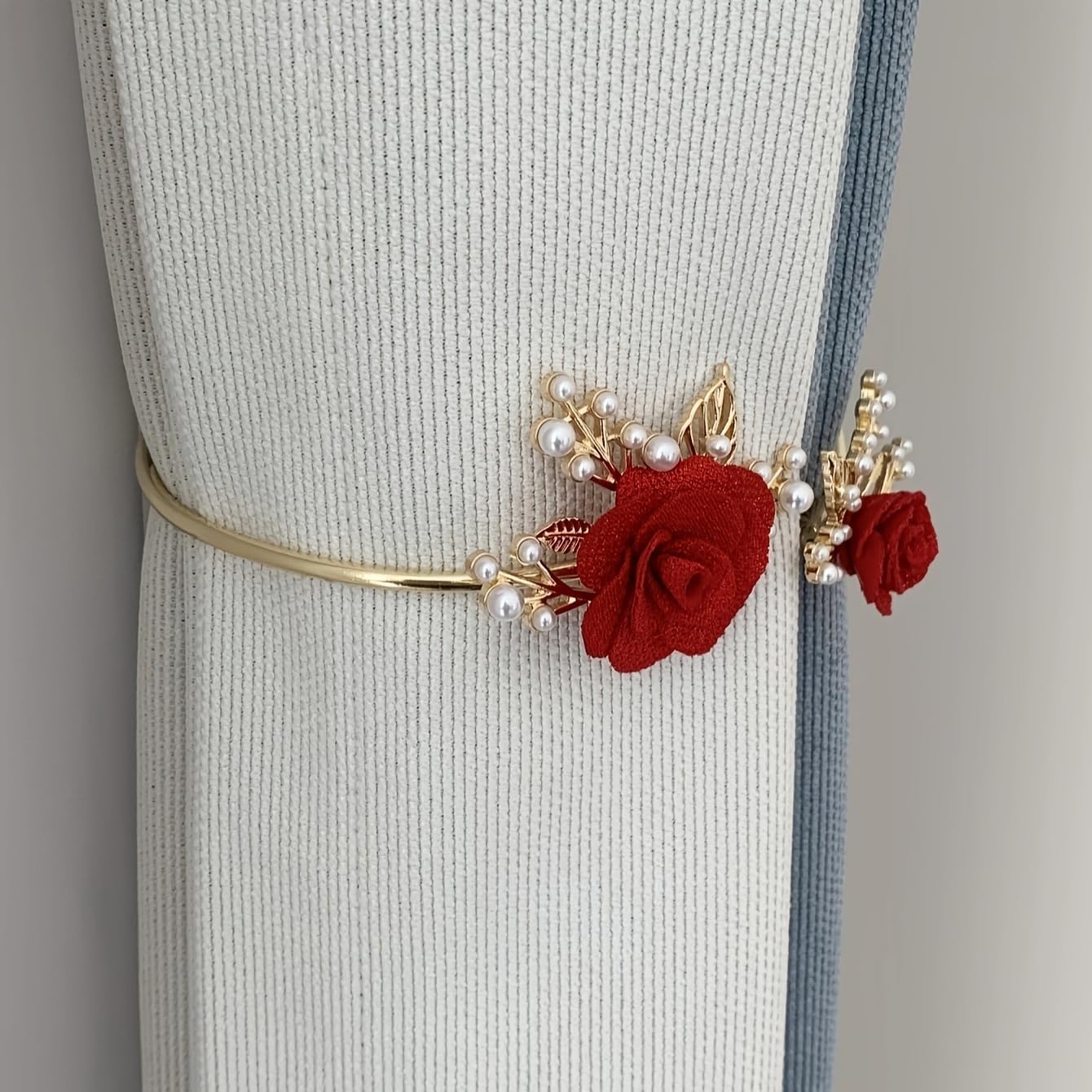 Modern 2PCS/Set Light Luxury Soft Alloy Curtain Buckle Three-Dimensional Flower Imitation Pearl Decoration