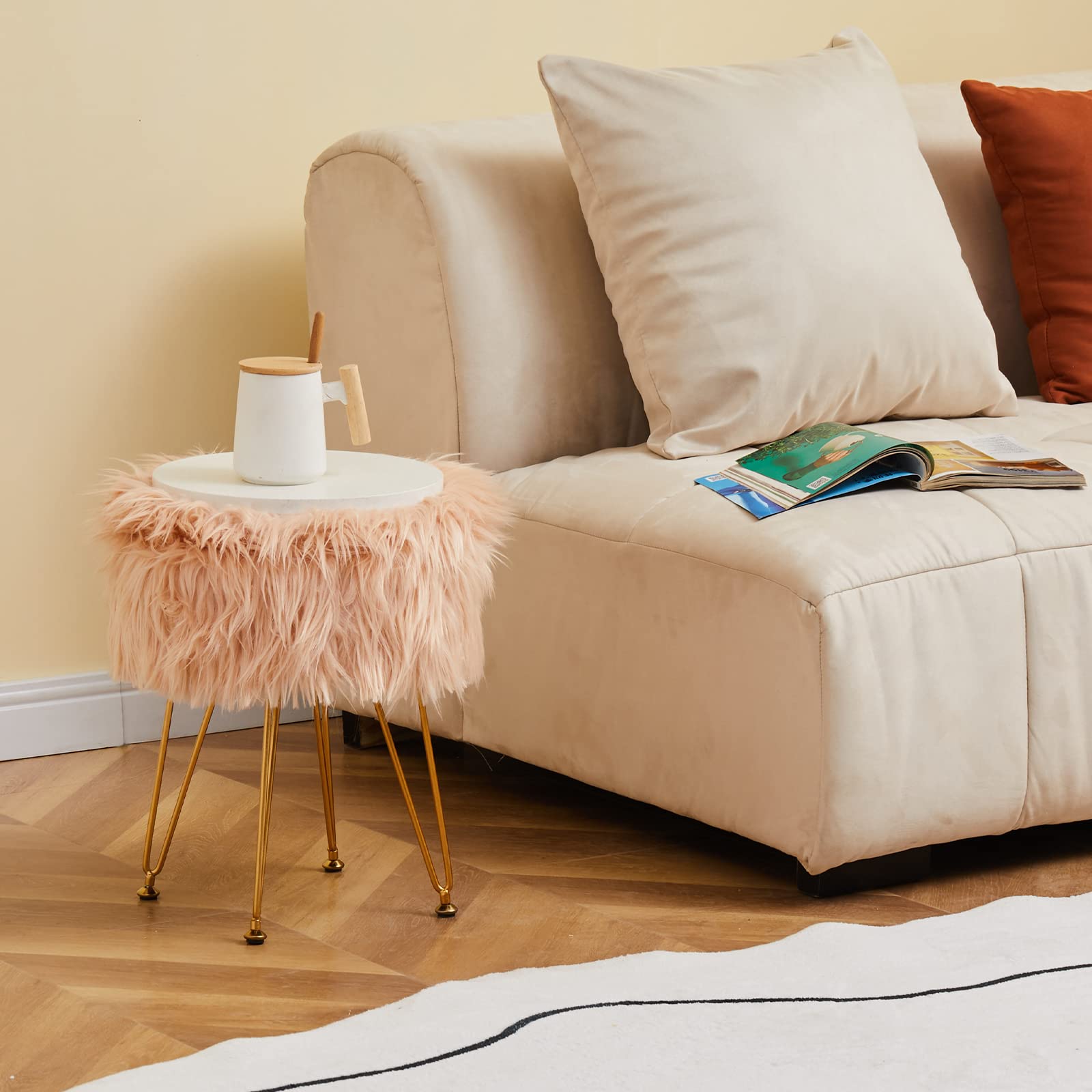 Faux Fur Storage Ottoman Round Furry Vanity Stool Marble Grain Tray Coffee Table Compact Footrest Stool with 4 Metal Legs Soft Makeup Seat Foot Stools for Living Room Bedroom Entryway