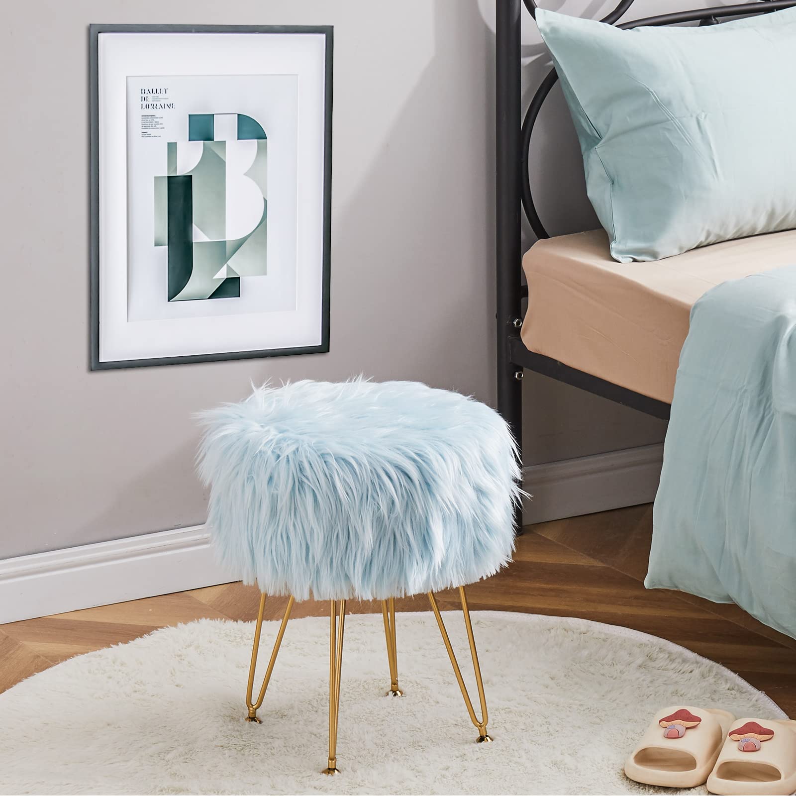 Faux Fur Storage Ottoman Round Furry Vanity Stool Marble Grain Tray Coffee Table Compact Footrest Stool with 4 Metal Legs Soft Makeup Seat Foot Stools for Living Room Bedroom Entryway