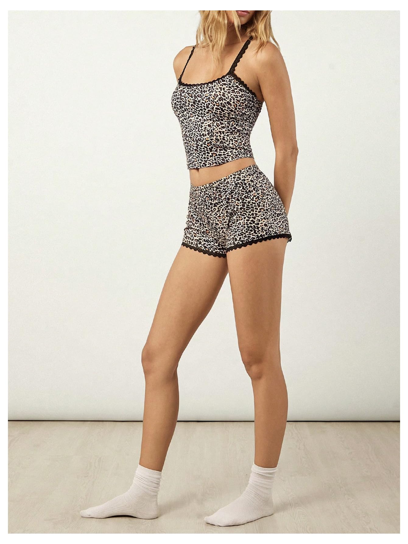 Women's 2 Piece Pajama Set Y2K Leopard Print Lace Trim Cami Crop Top and Shorts Sleepwear Set Cheetah Pjs Loungewear