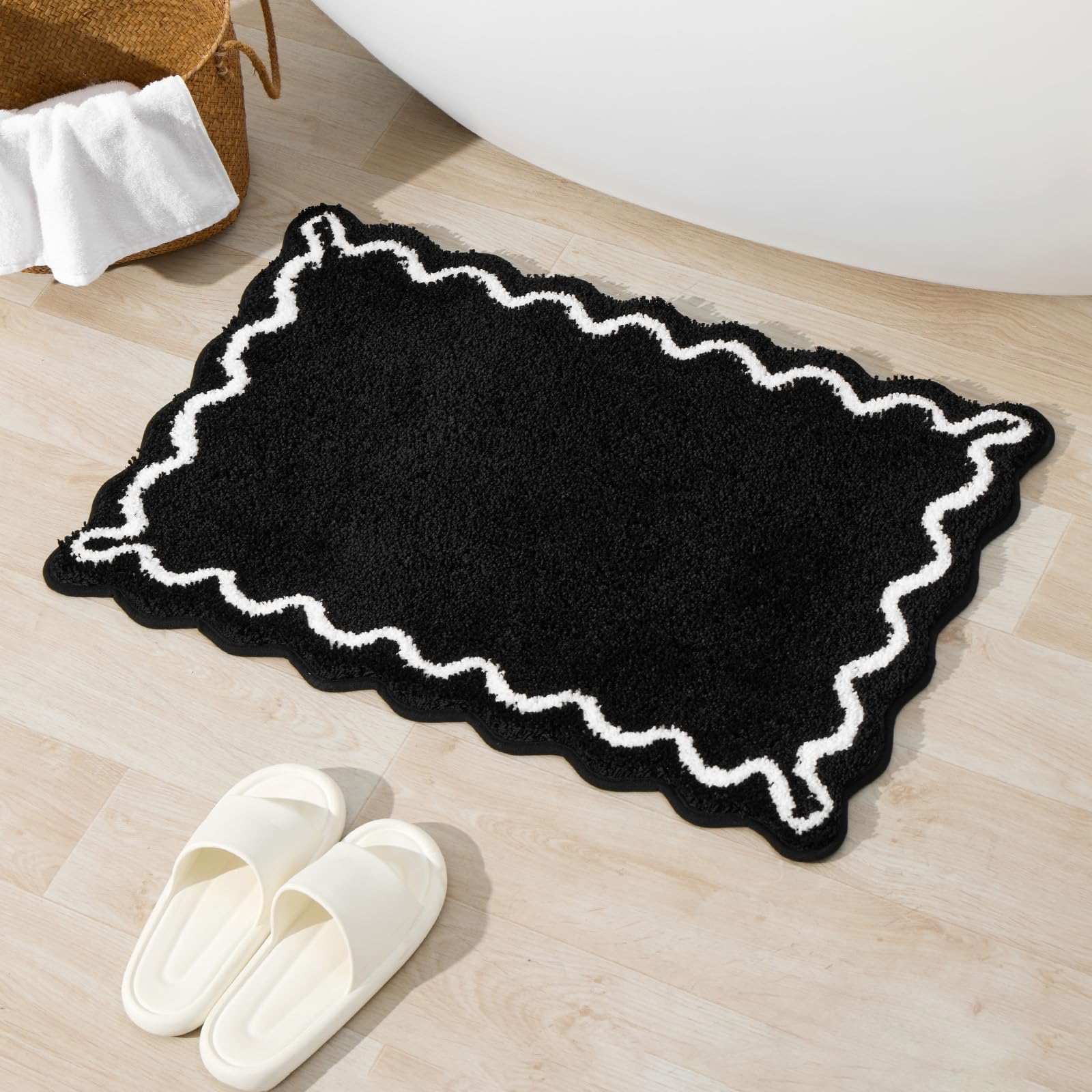 Cute Scalloped Bath Mat, Fun Plush Microfiber Scallop Bathroom Rugs Non Slip Washable Quick Dry Absorbent