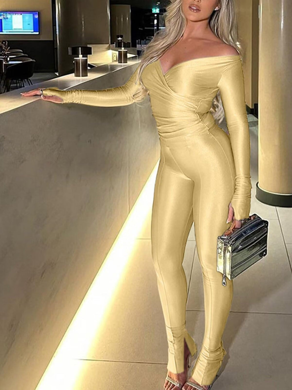 Women 2 Piece Outfits - Sexy Off Shoulder Tops Bodycon Flared Pant Sets