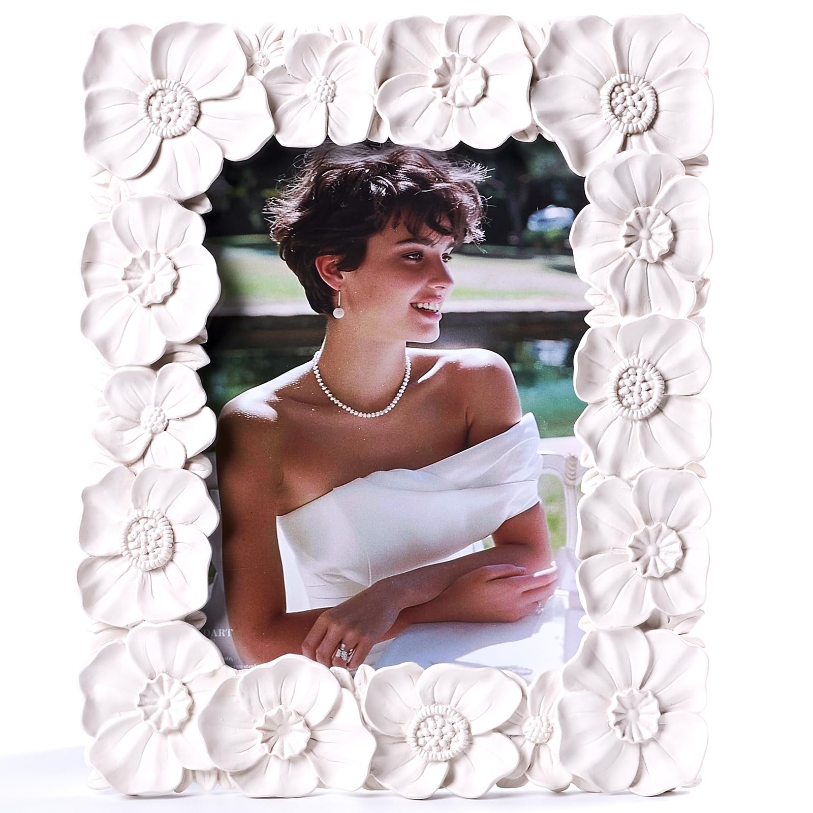 Vintage Ornate Daisy Textured Photo Frame, Hand-Crafted Resin Antique Frame with Glass Front, Easel, Hook & Mat for Tabletop Display, Retro Design Home Decor