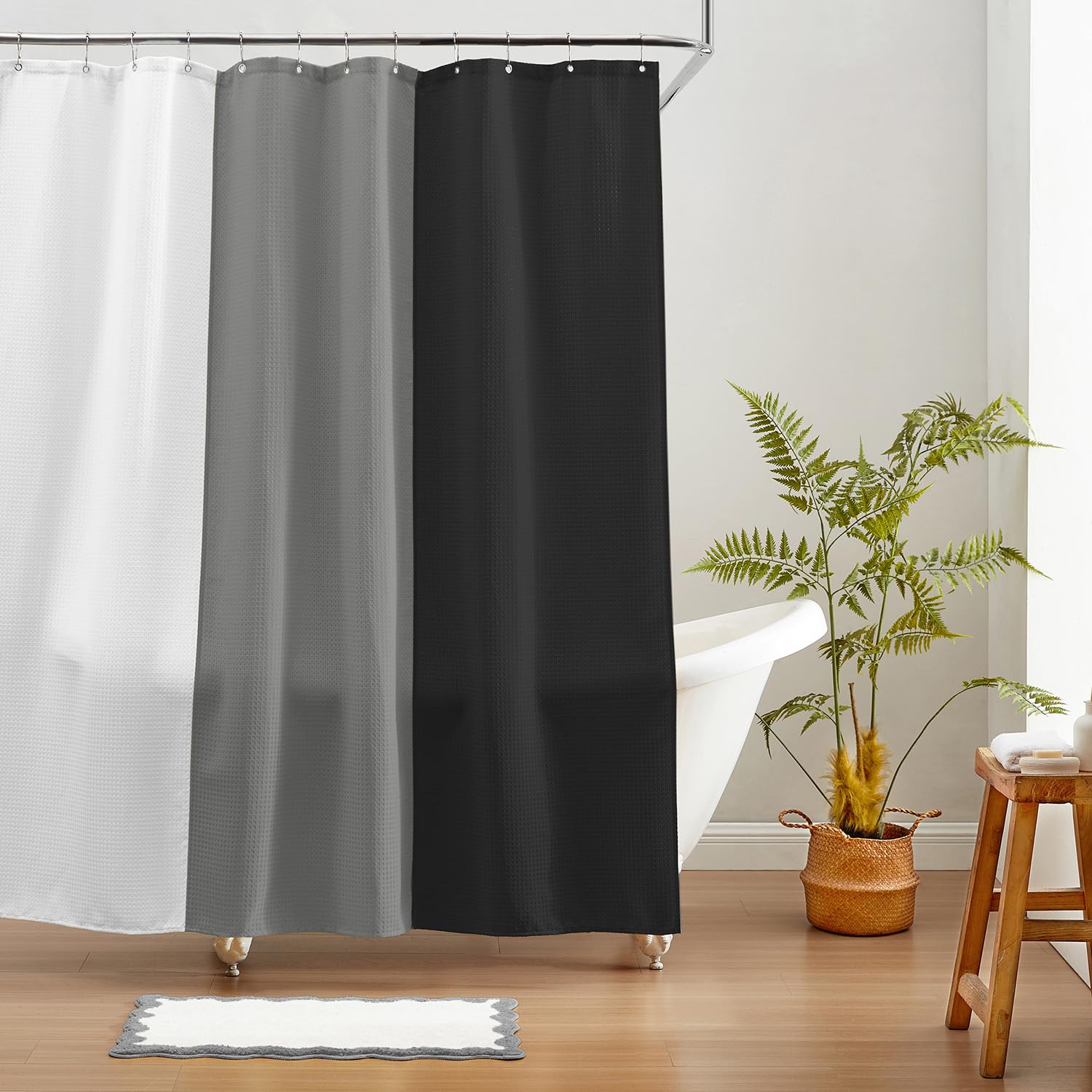 Wavy Bath Mat with Scalloped Ripple Design, Microfiber Absorbent Non Slip Tufted Rug