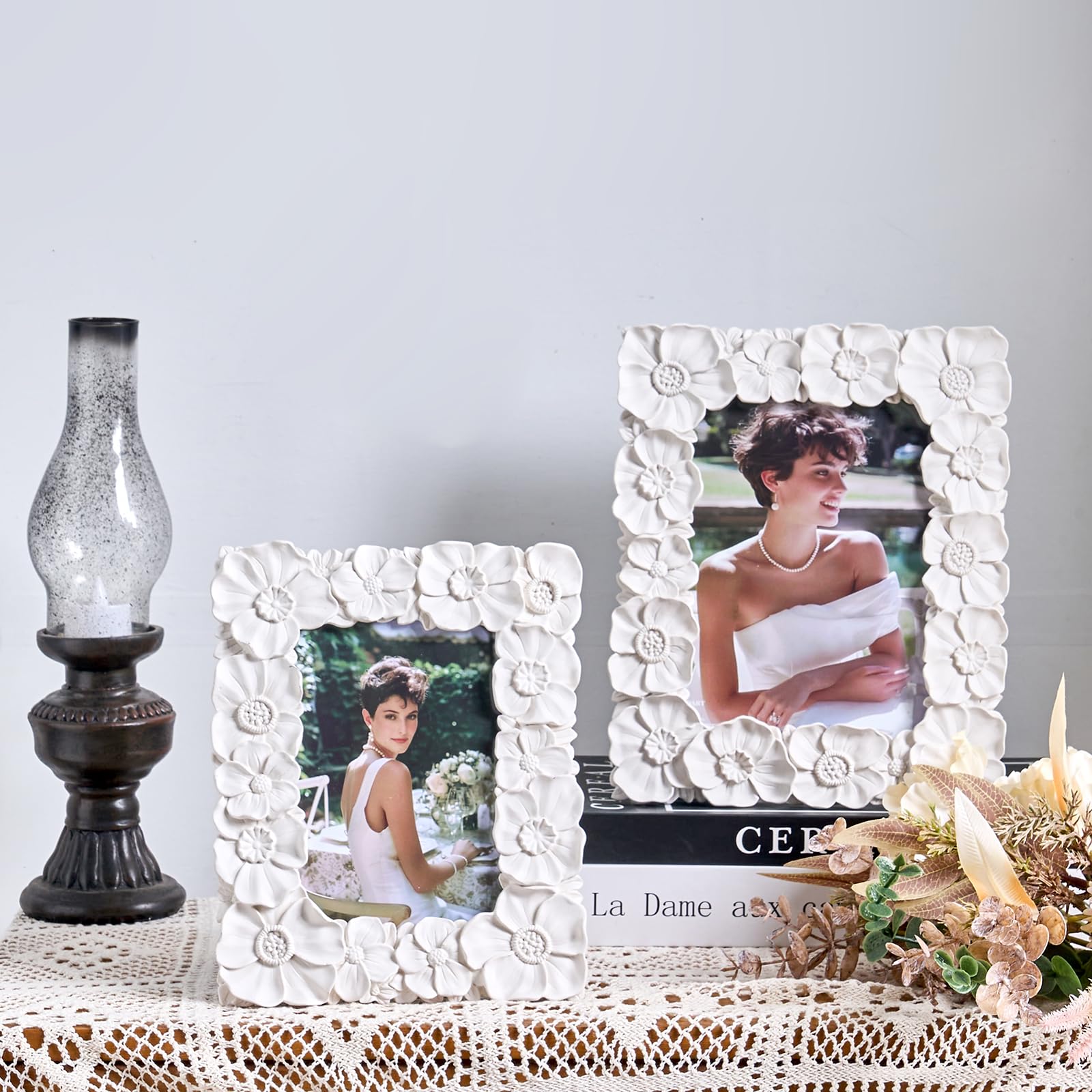 Vintage Ornate Daisy Textured Photo Frame, Hand-Crafted Resin Antique Frame with Glass Front, Easel, Hook & Mat for Tabletop Display, Retro Design Home Decor