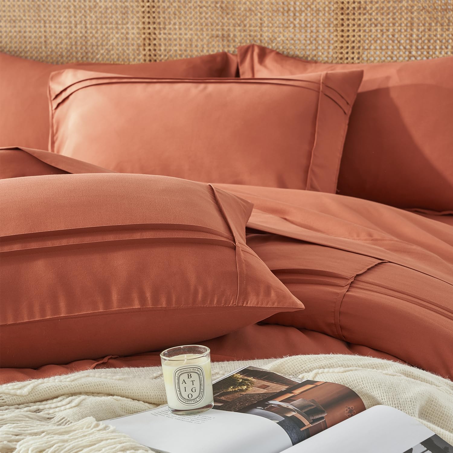 Comforter Set 7 Piece Bed in a Bag, Grid Pinch Pleat Bedding Set, Striped Textured Soft Microfiber Comforter with Sheet Set