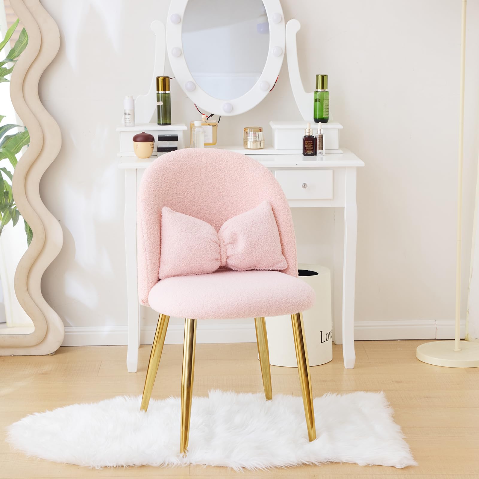 Cute, non-wheeled desk chair with backrest, fluffy cushion, cozy makeup chair with adjustable golden legs